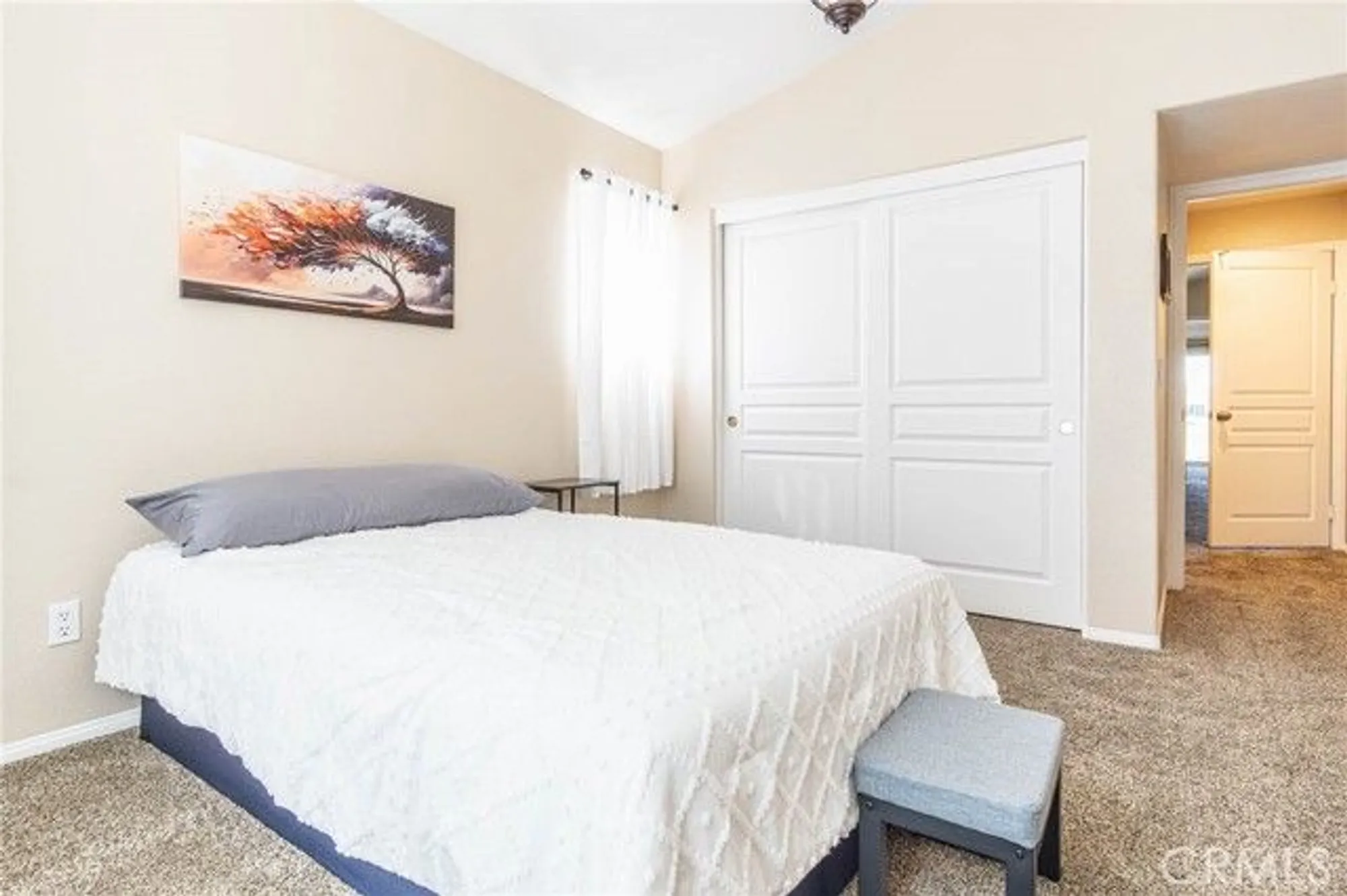 Property Slideshow image 15 of 43 | 11342 sawgrass bnd, Apple Valley, CA, 92308