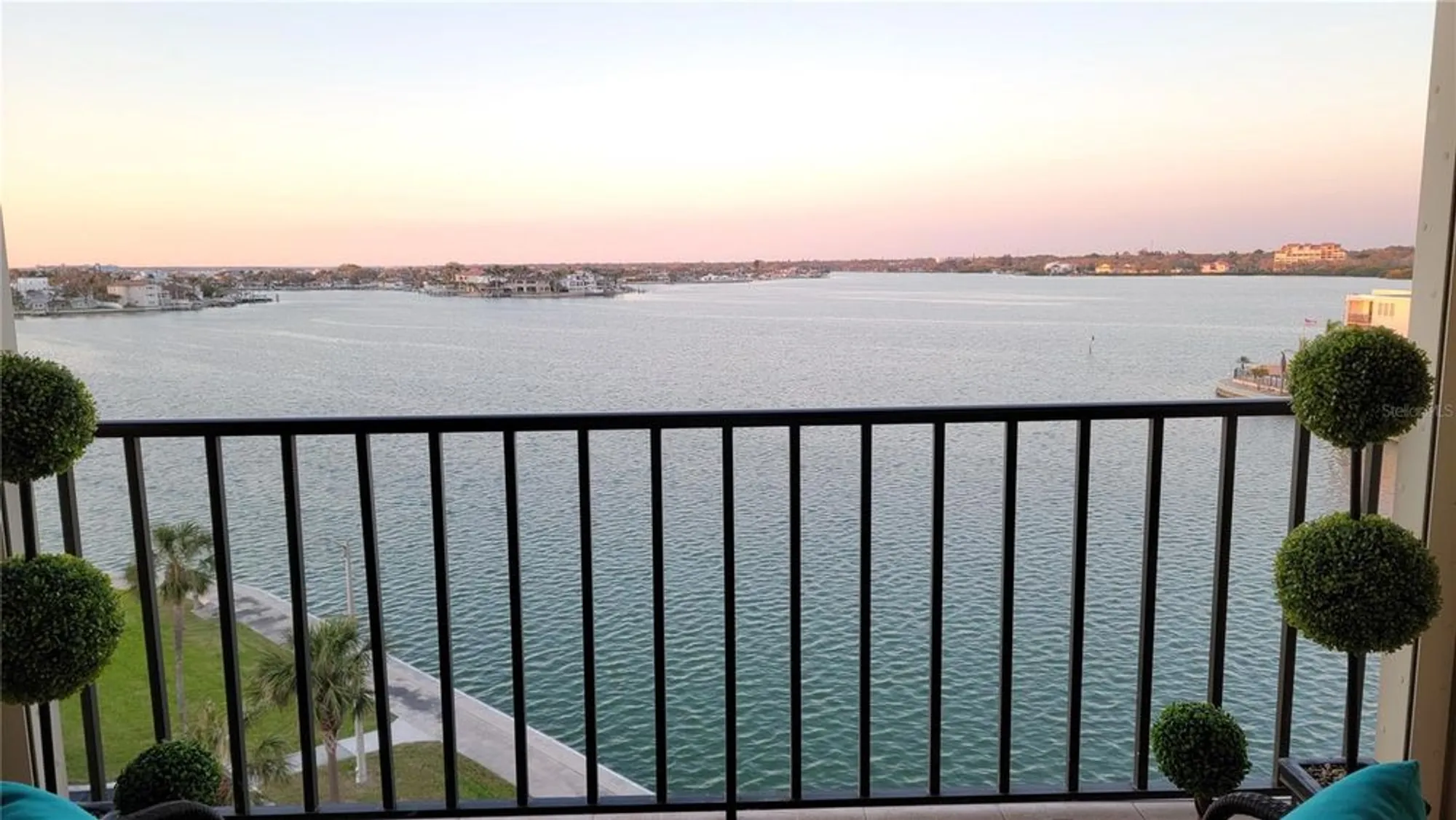 Property Slideshow image 19 of 100 | 7700 sun island dr 608, South Pasadena, FL, 33707