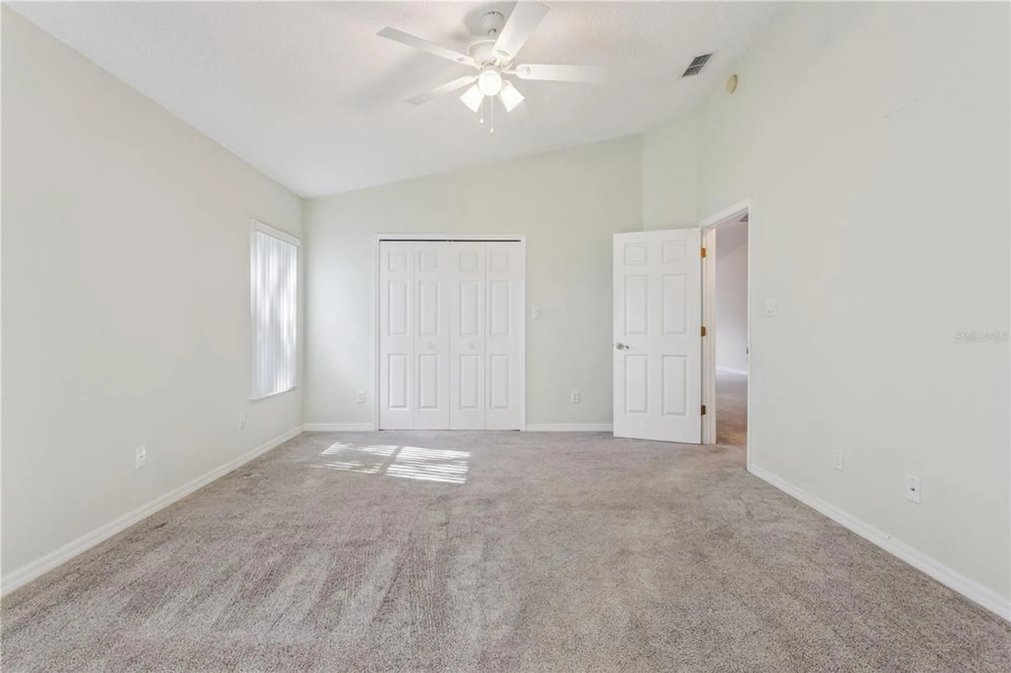 Property Slideshow image 21 of 40 | 4936 sawgrass lake cir, Leesburg, FL, 34748