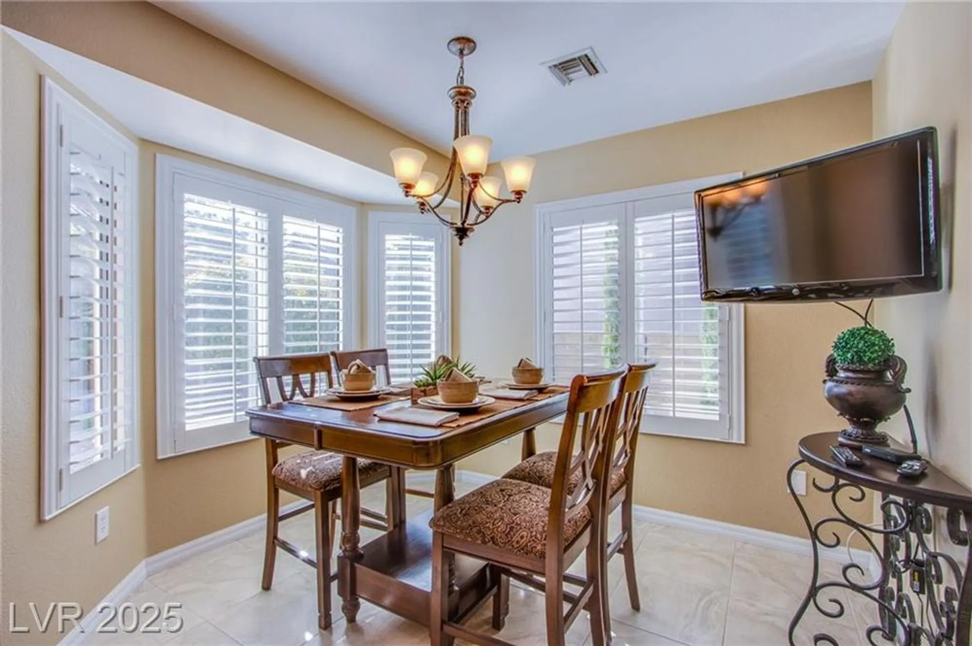 Property Slideshow image 11 of 56 | 9909 woodhouse dr, Las Vegas, NV, 89134