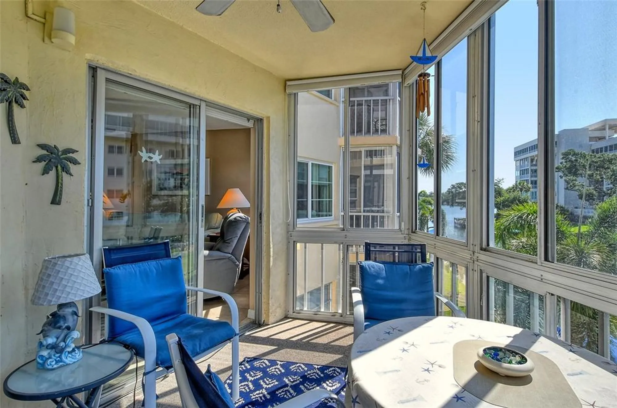 Property Slideshow image 20 of 90 | 1300 n portofino dr apt 305, Sarasota, FL, 34242