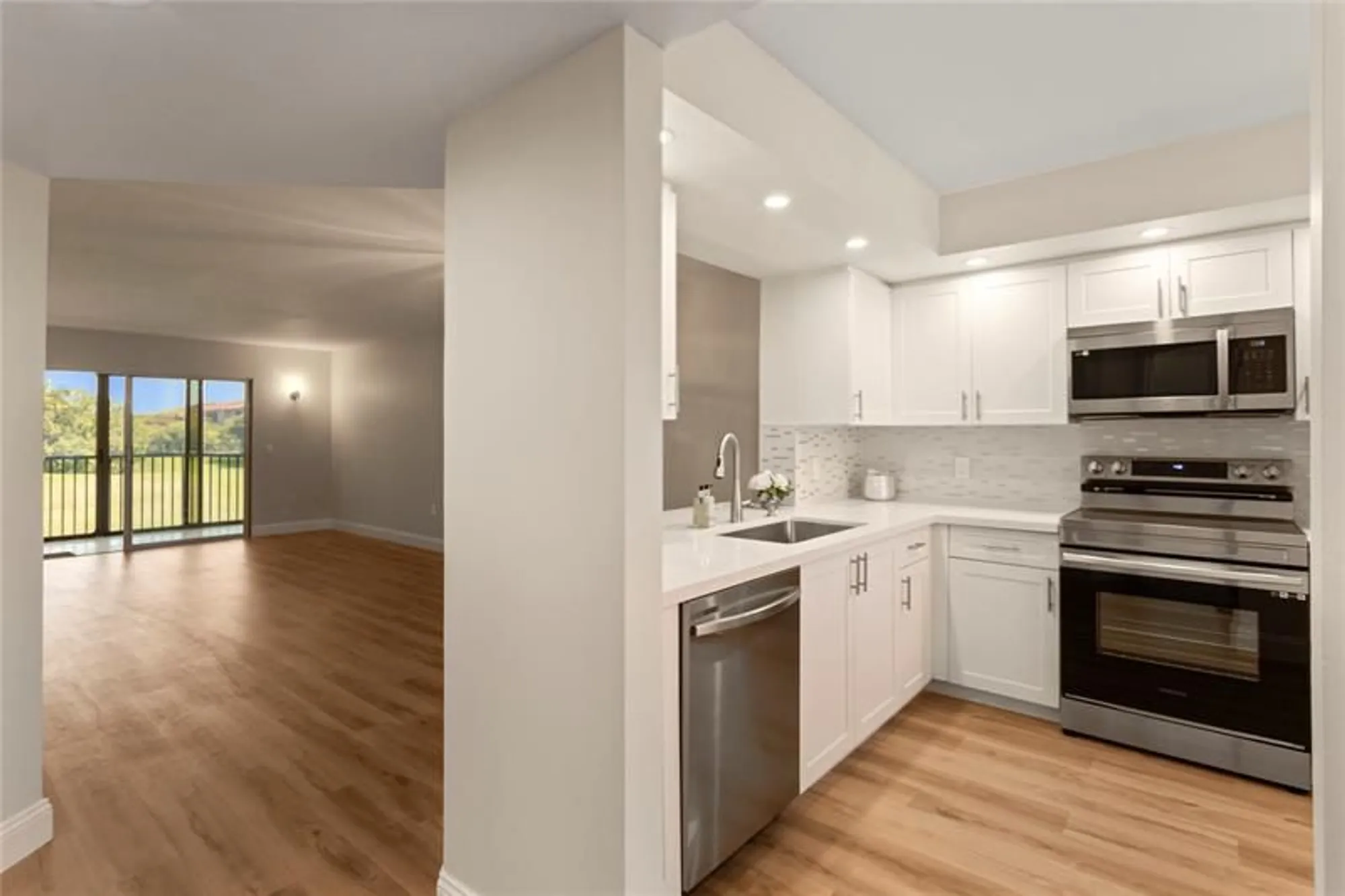 Property Slideshow image 31 of 50 | 1501 sw 131st way p211, Pembroke Pines, FL, 33027