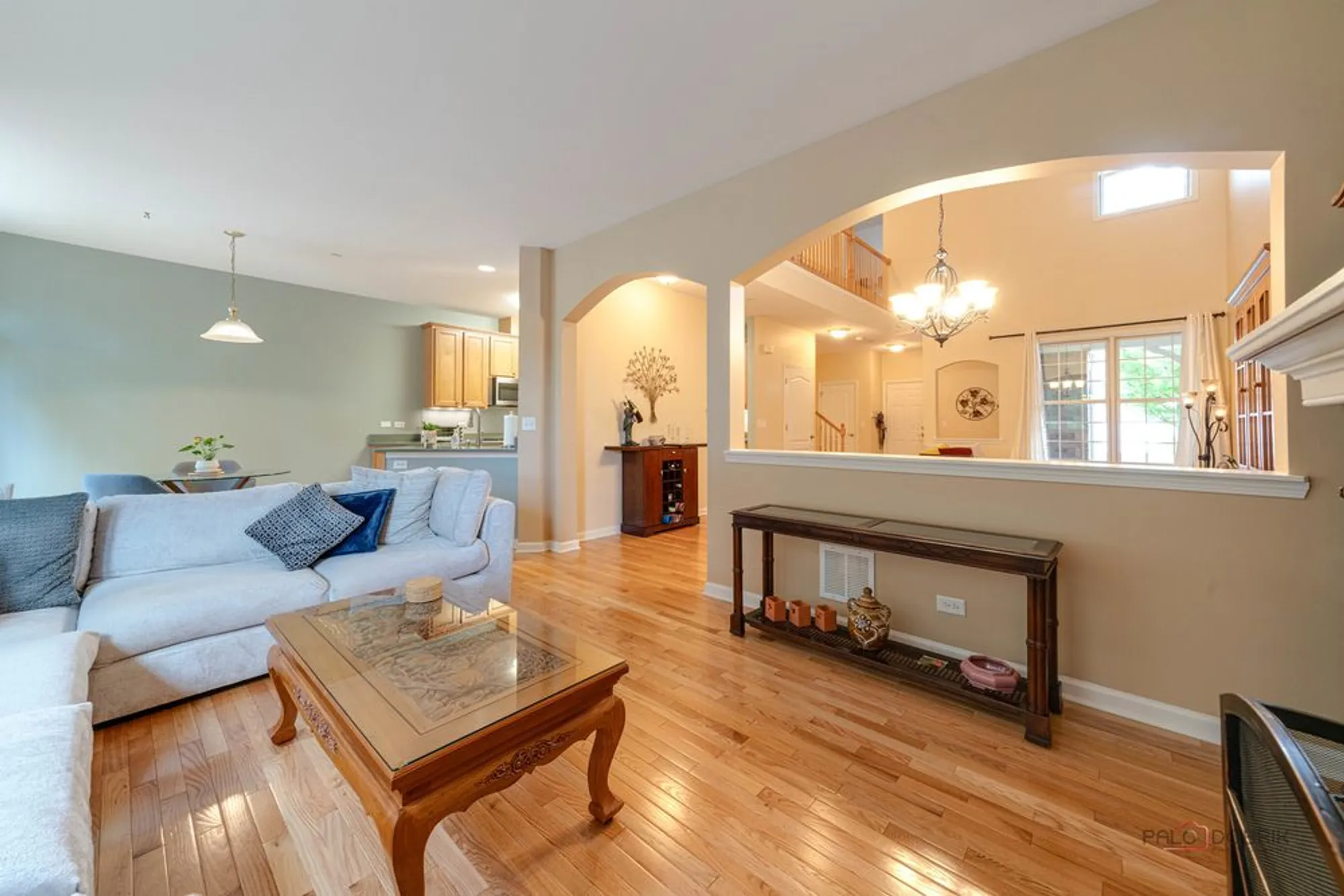 Property Slideshow image 13 of 36 | 1834 torrey pkwy, Libertyville, IL, 60048