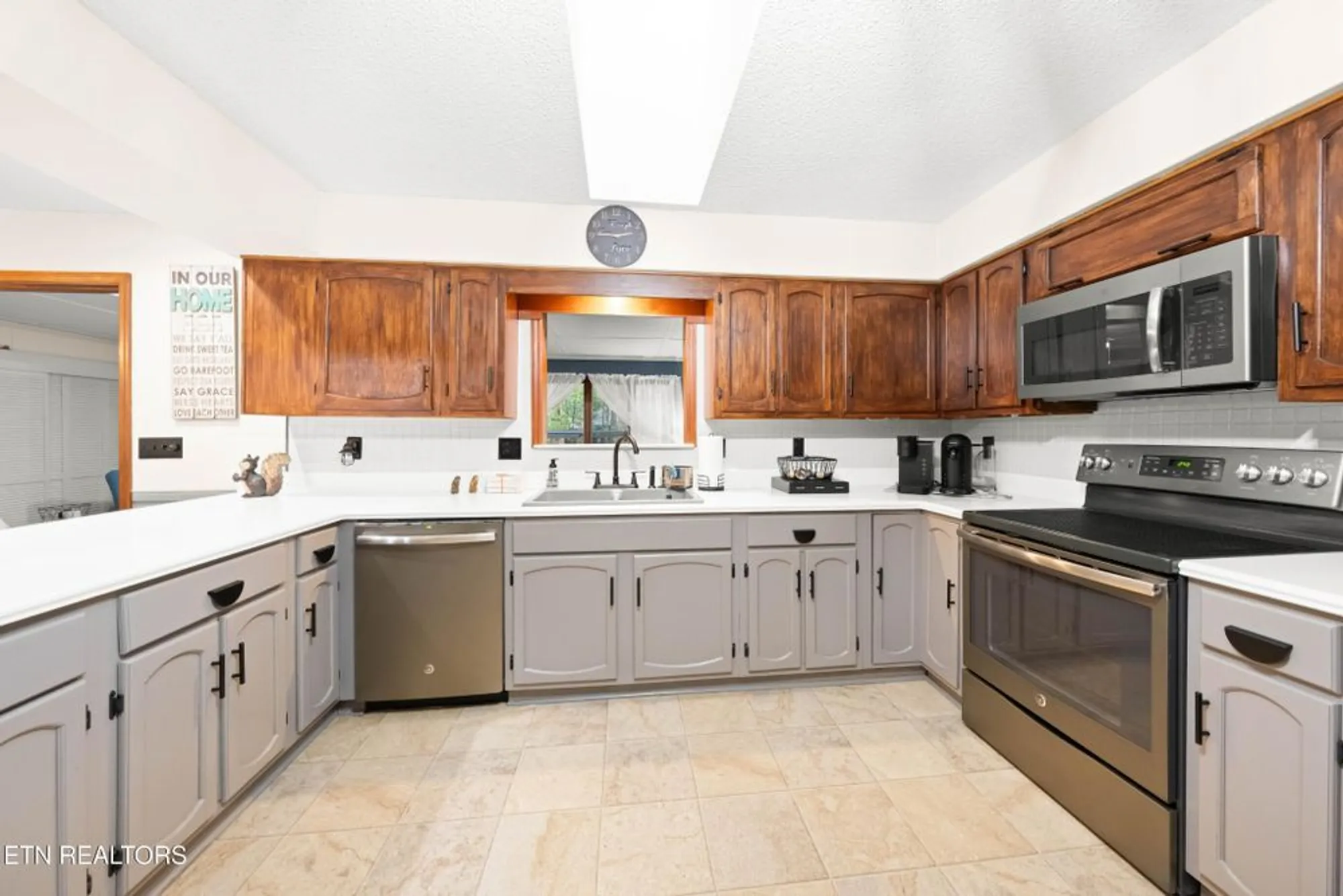 Property Slideshow image 24 of 51 | 182 delbridge ln, Crossville, TN, 38558