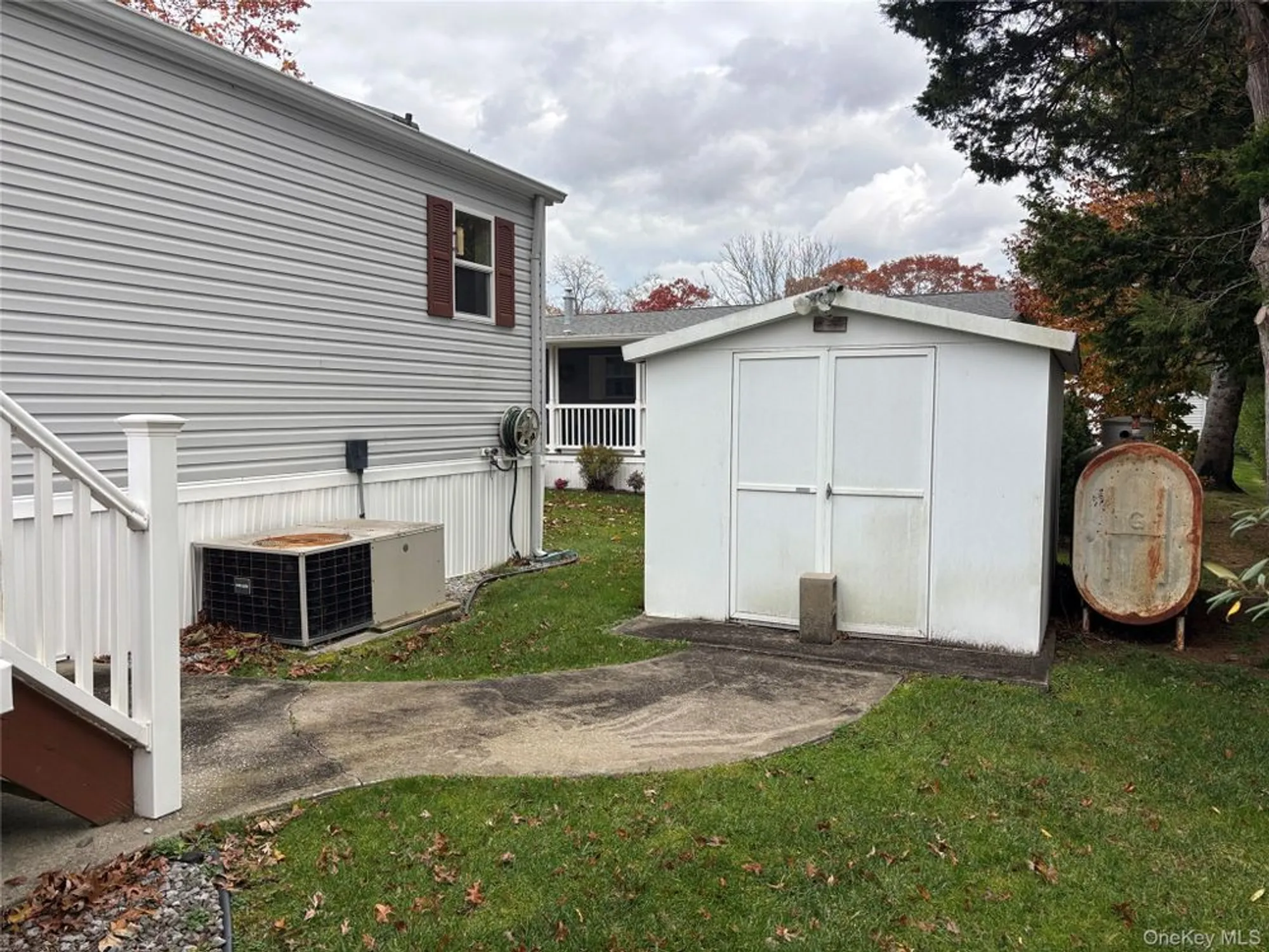 Property Slideshow image 14 of 28 | 1661 old country rd unit 280, Riverhead, NY, 11901