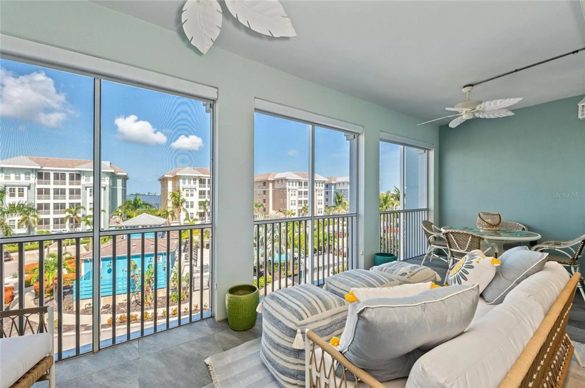 Property Slideshow image 55 of 100 | 387 aruba cir 301, Bradenton, FL, 34209