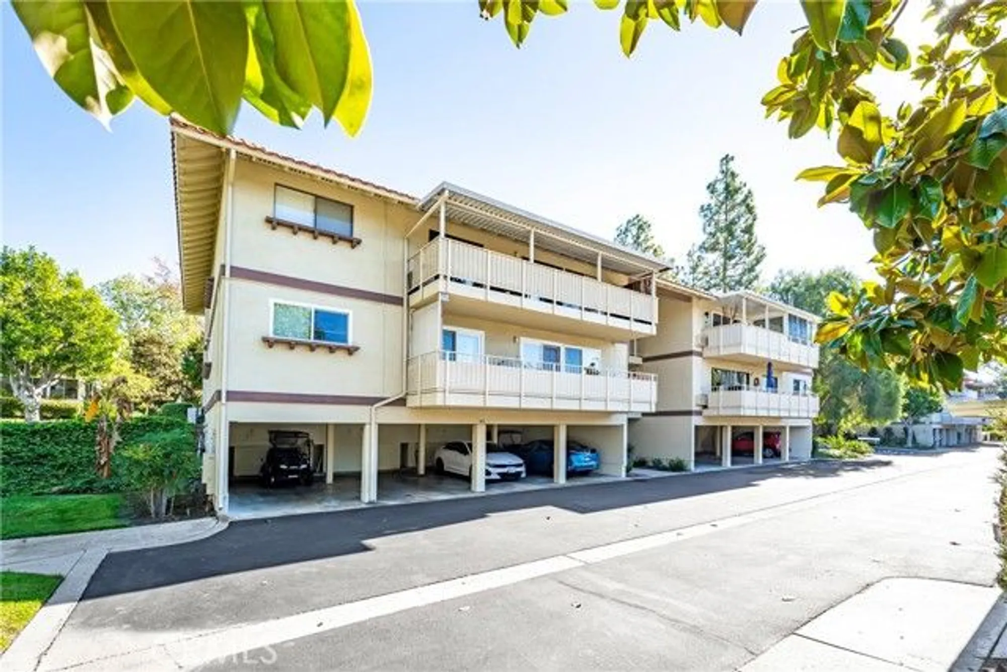 Property Slideshow image 21 of 58 | 898 ronda sevilla n, Laguna Woods, CA, 92637