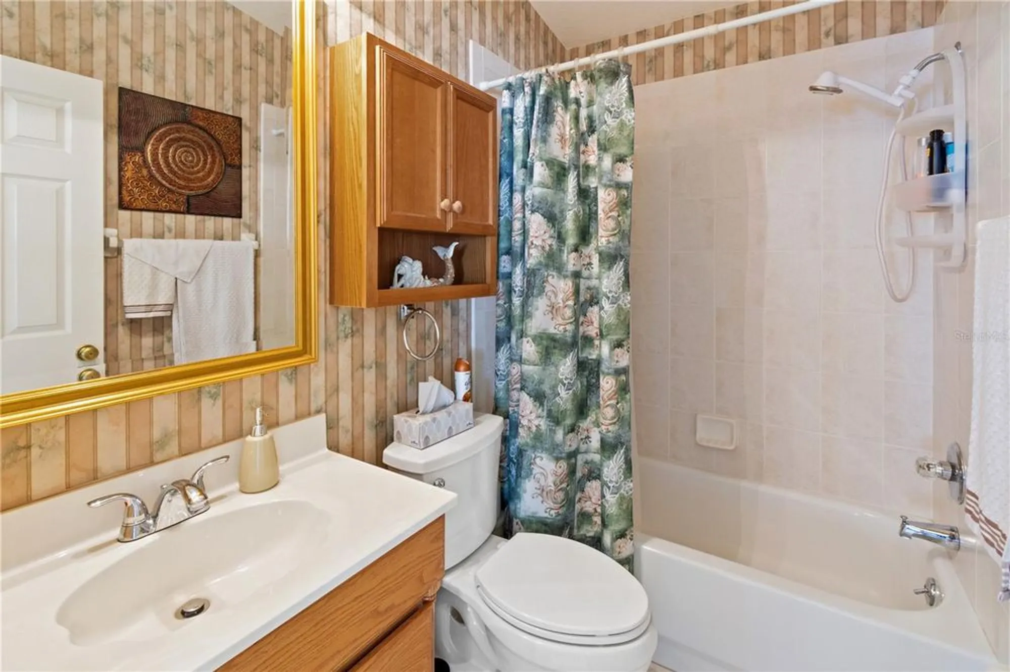 Property Slideshow image 11 of 24 | 1822 nicaragua way, Winter Haven, FL, 33881