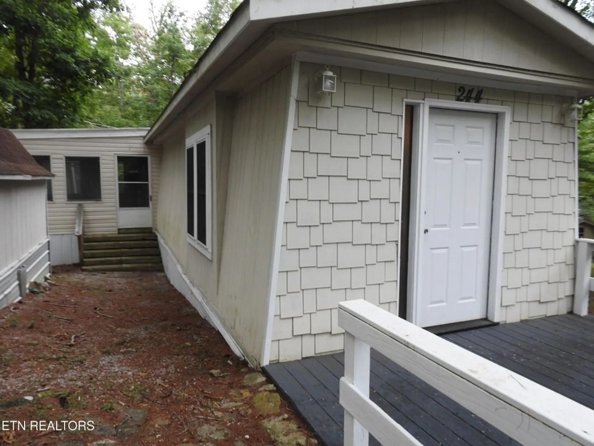 Property Slideshow image 3 of 42 | 244 rugby rd, Crossville, TN, 38558