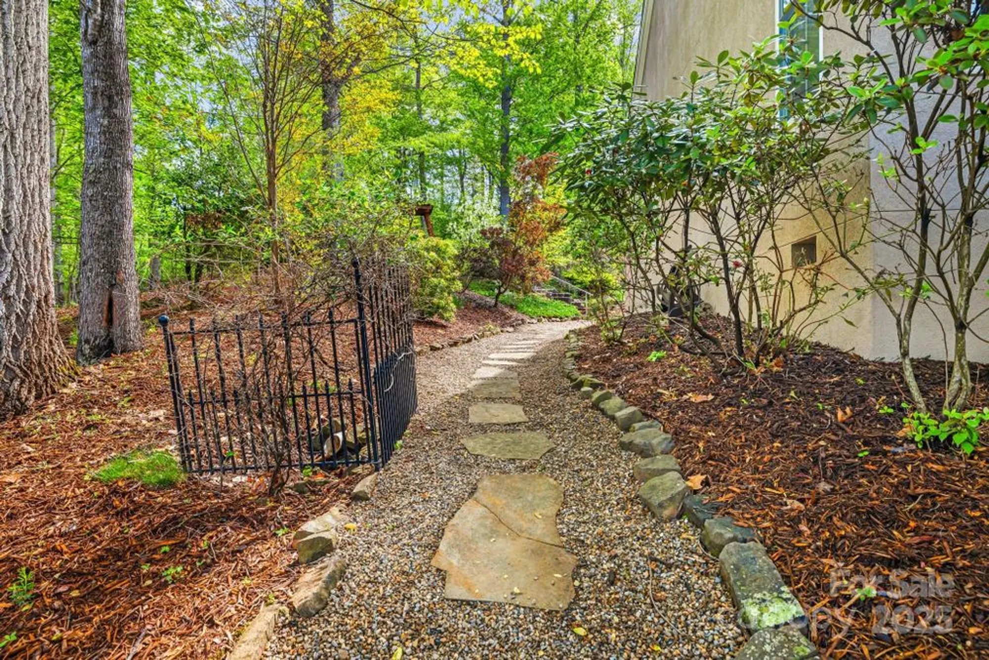 Property Slideshow image 34 of 48 | 14 larue ct, Biltmore Lake, NC, 28715