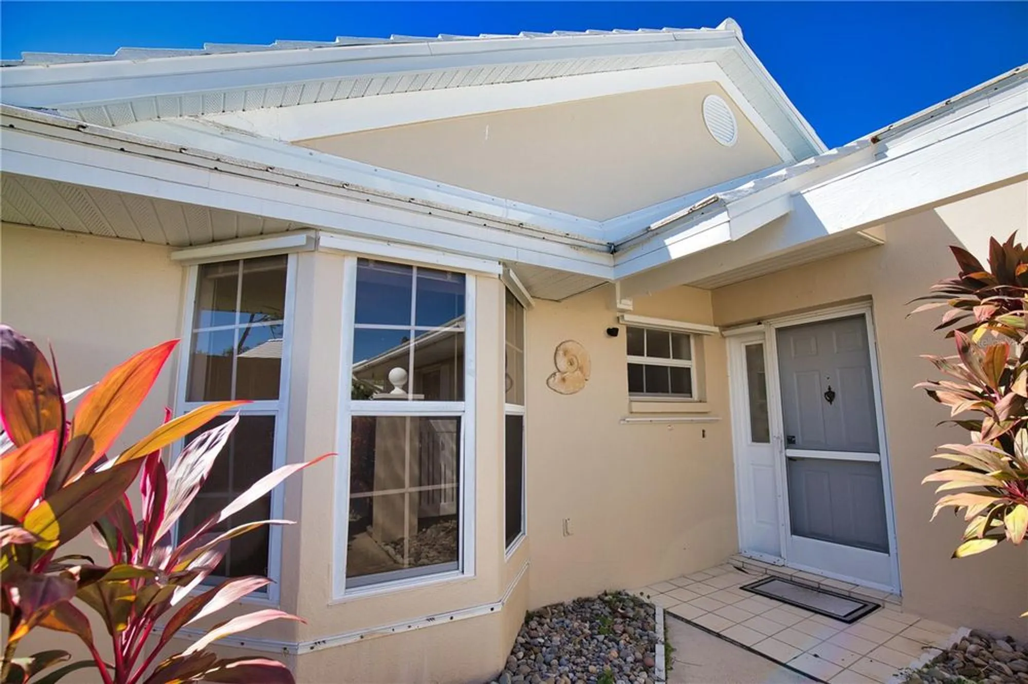 Property Slideshow image 4 of 46 | 698 harrington lake dr 9, Venice, FL, 34293