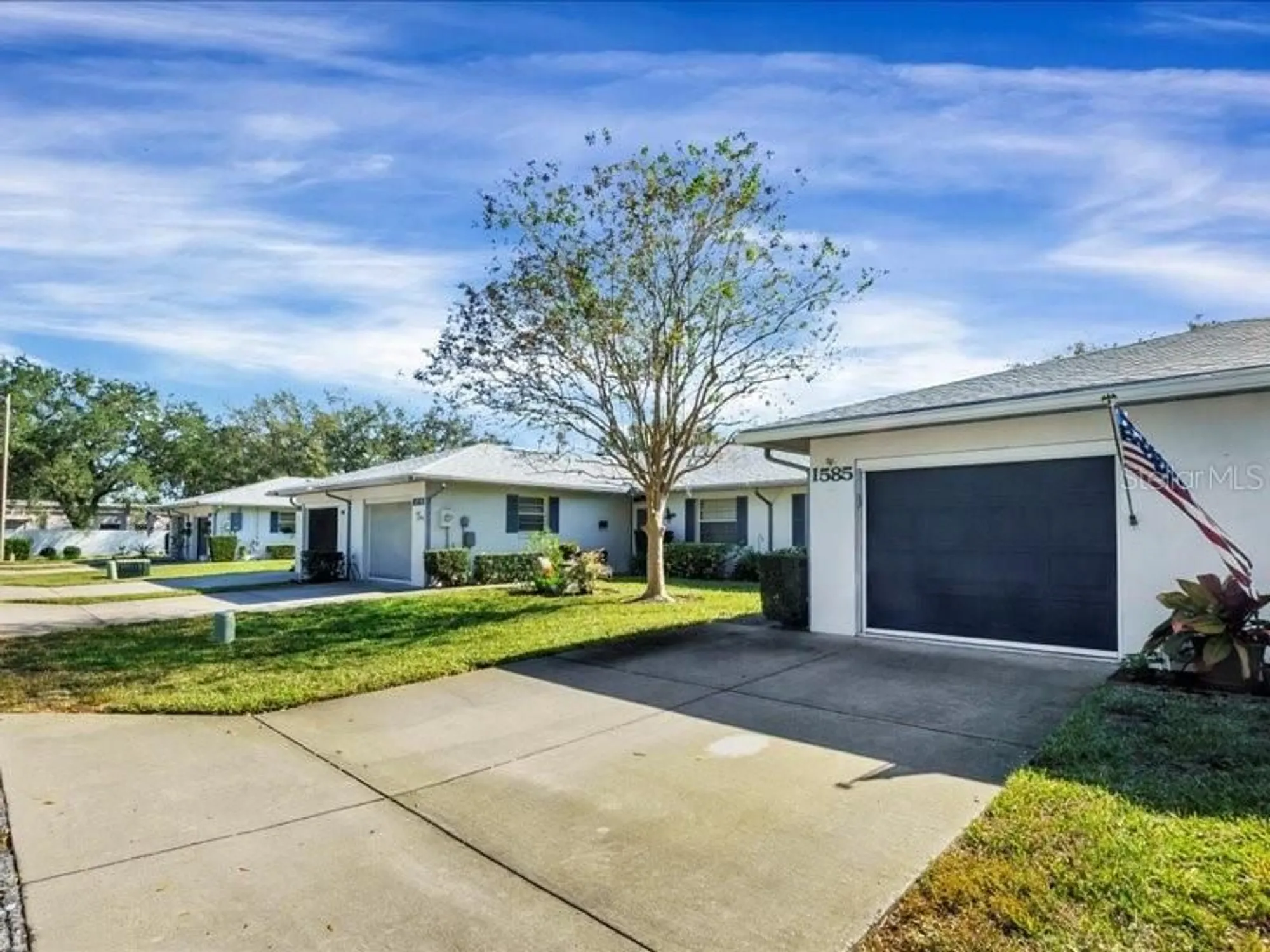 Property Slideshow image 28 of 36 | 1585 oakview cir, Winter Haven, FL, 33880