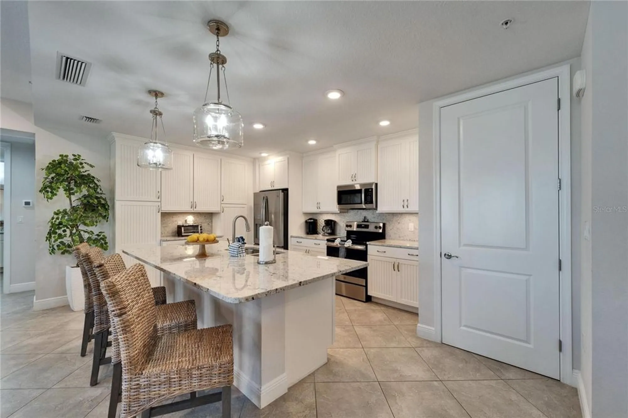 Property Slideshow image 4 of 56 | 379 aruba cir 201, Bradenton, FL, 34209