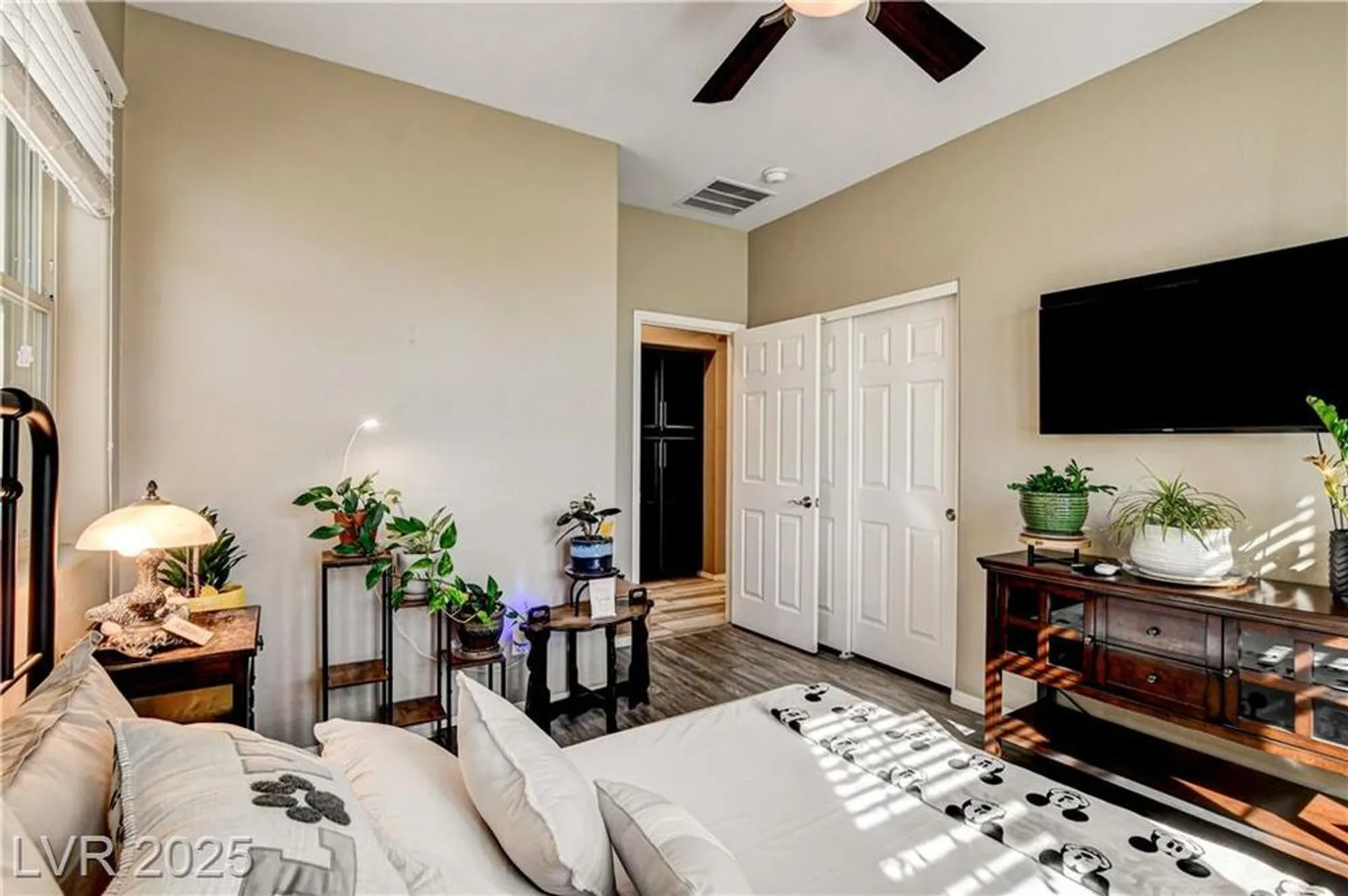 Property Slideshow image 8 of 63 | 3712 corte bella hills ave, North Las Vegas, NV, 89081