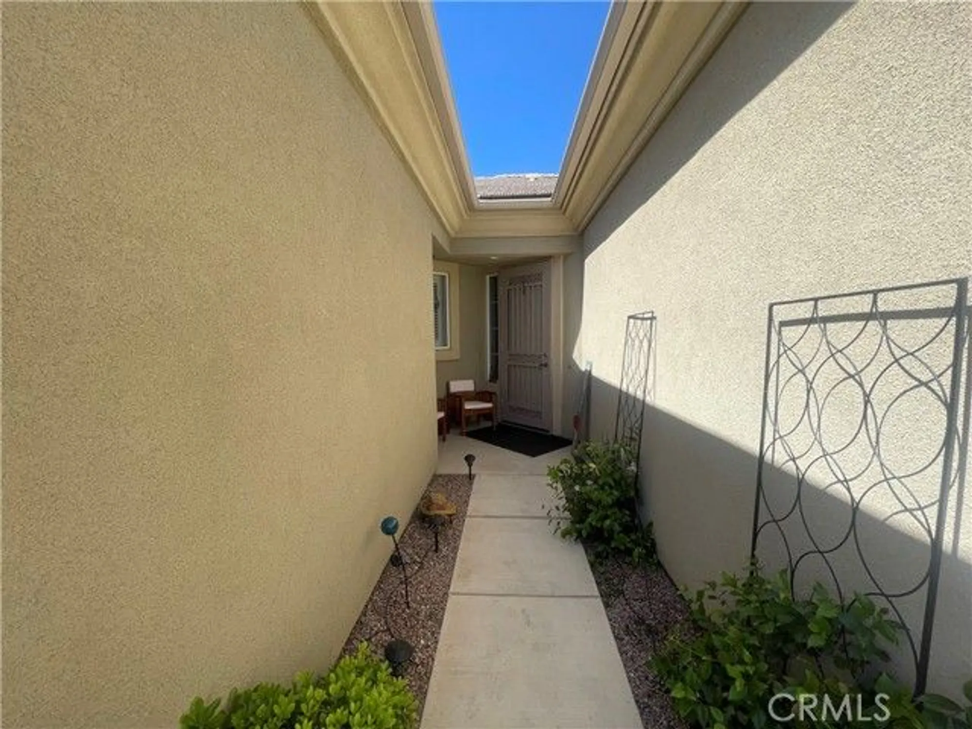 Property Slideshow image 48 of 56 | 19365 galloping hill rd, Apple Valley, CA, 92308