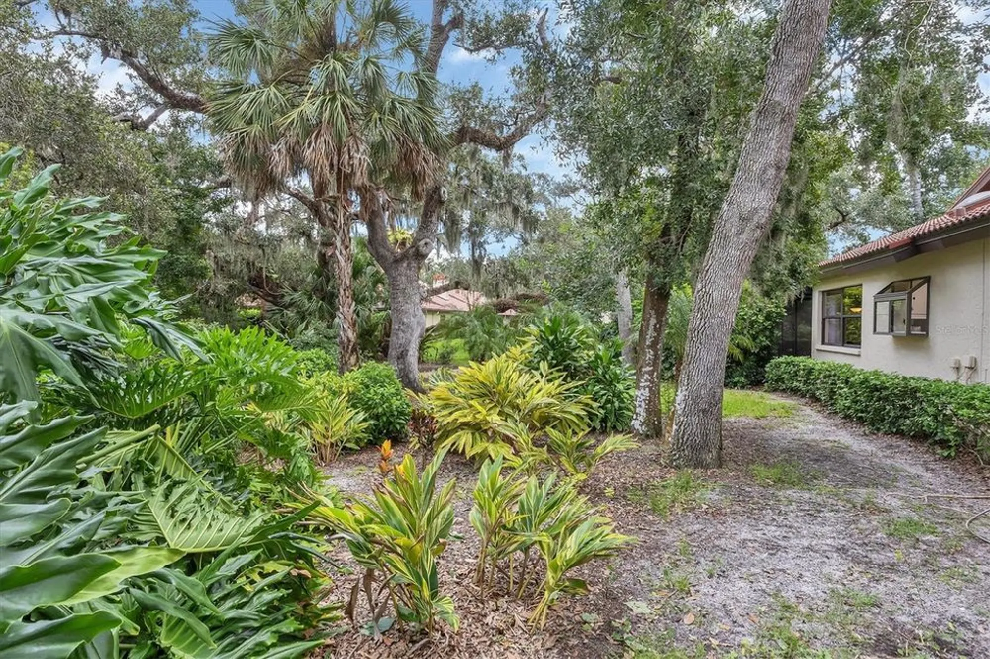 Property Slideshow image 67 of 94 | 7254 oak moss dr 72, Sarasota, FL, 34241