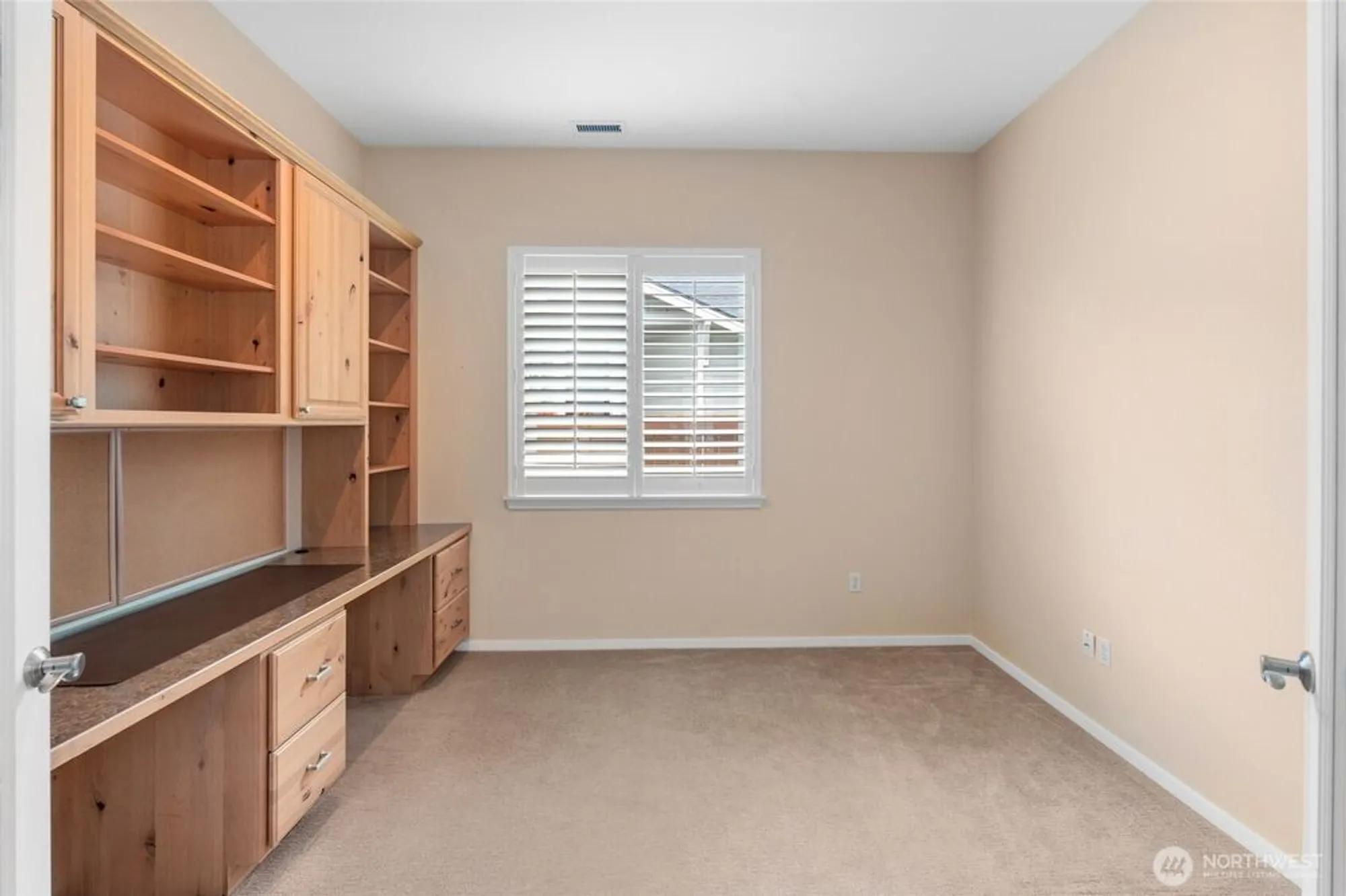 Property Slideshow image 26 of 40 | 4420 vashon dr, Lacey, WA, 98516