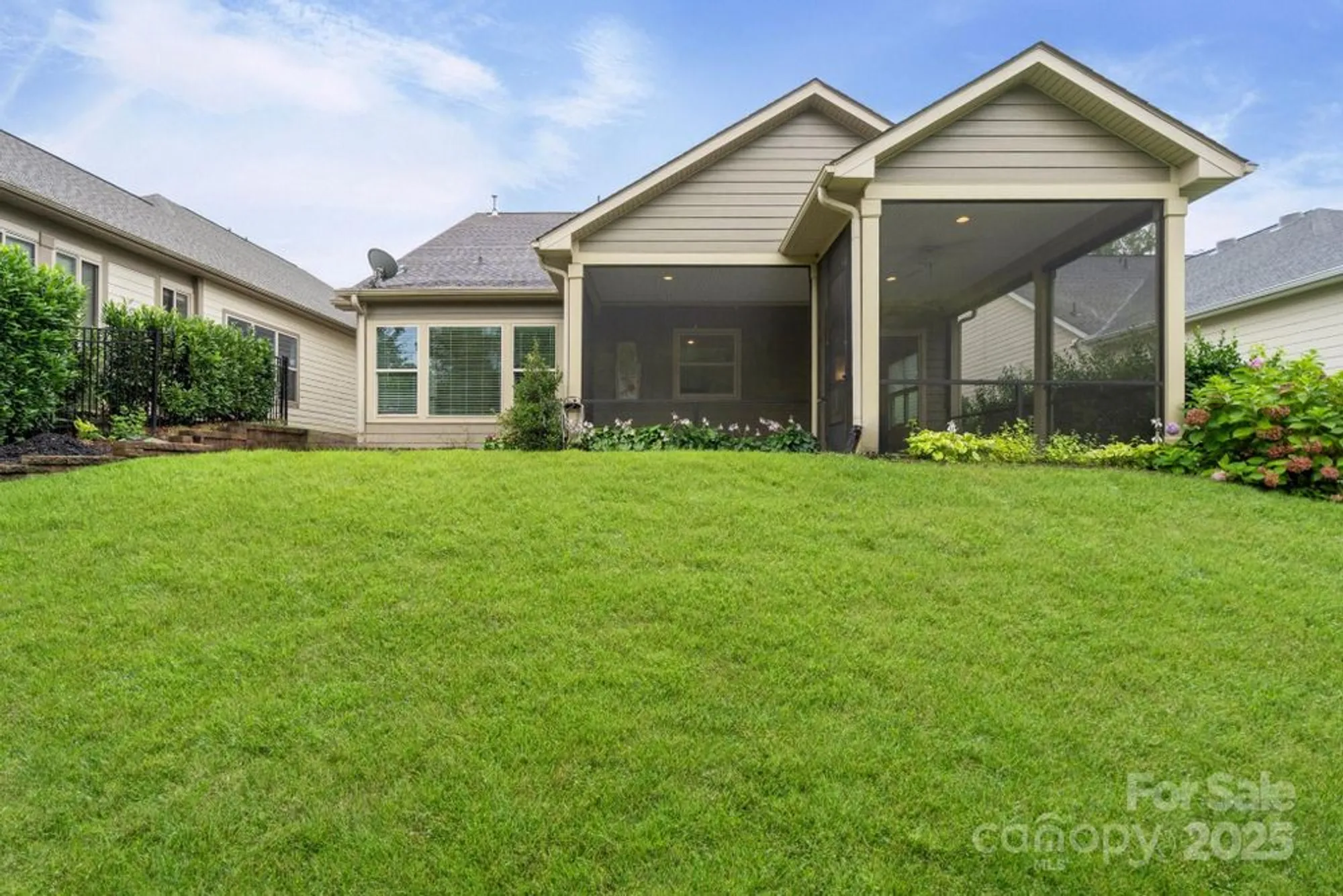 Property Slideshow image 18 of 47 | 6723 shoal creek dr, Denver, NC, 28037