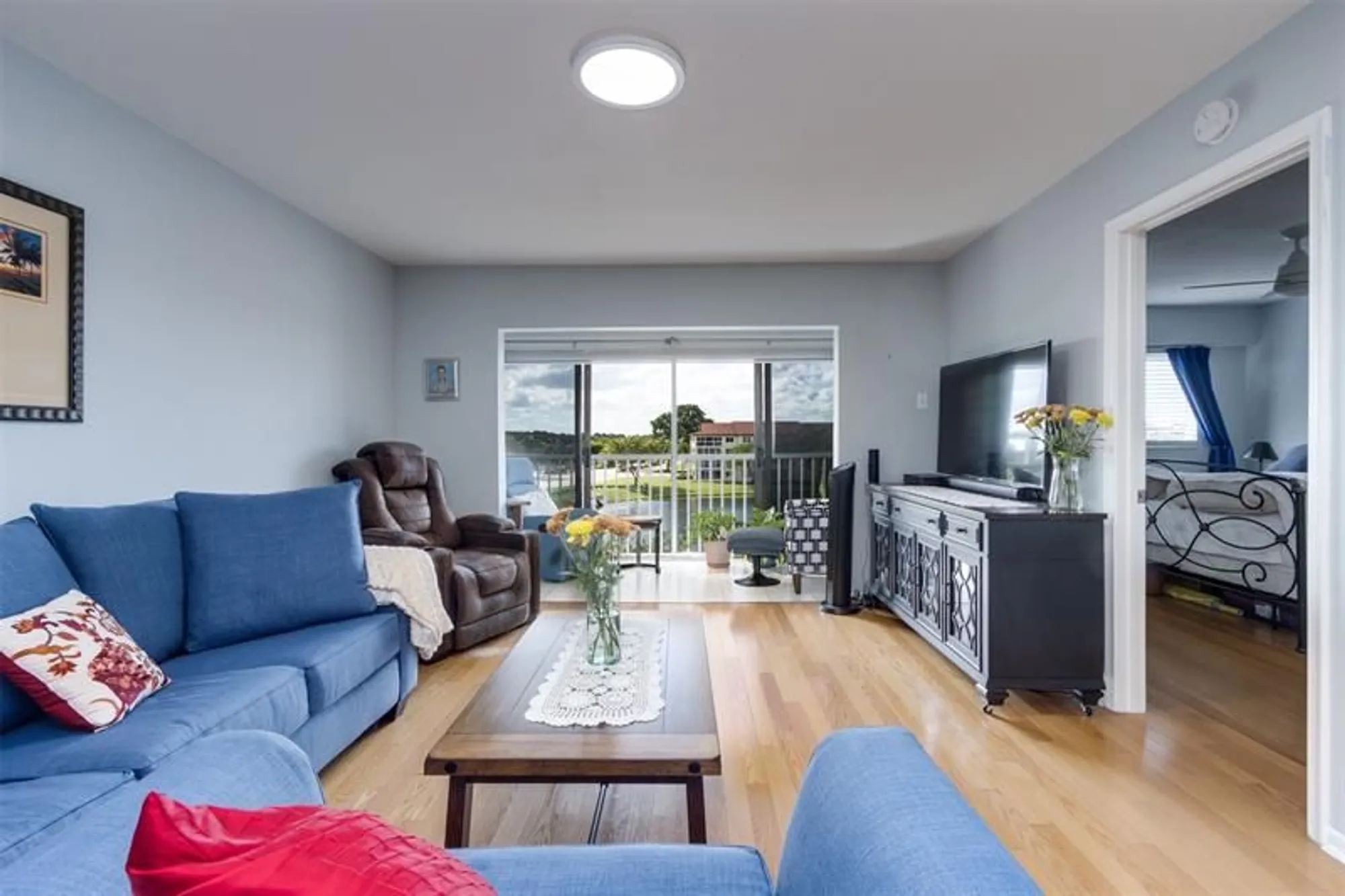 Property Slideshow image 12 of 35 | 12900 sw 13th st e403, Pembroke Pines, FL, 33027