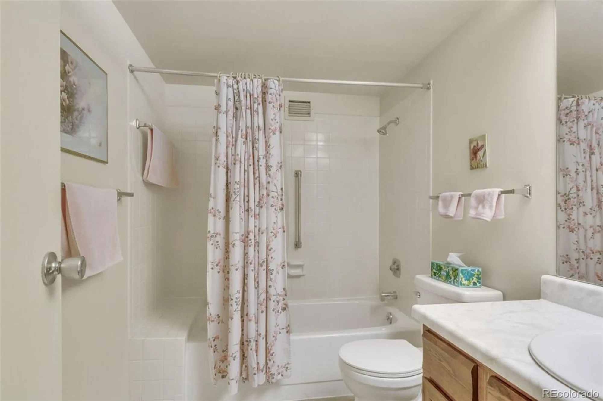 Property Slideshow image 22 of 45 | 14102 e linvale pl 405, Aurora, CO, 80014