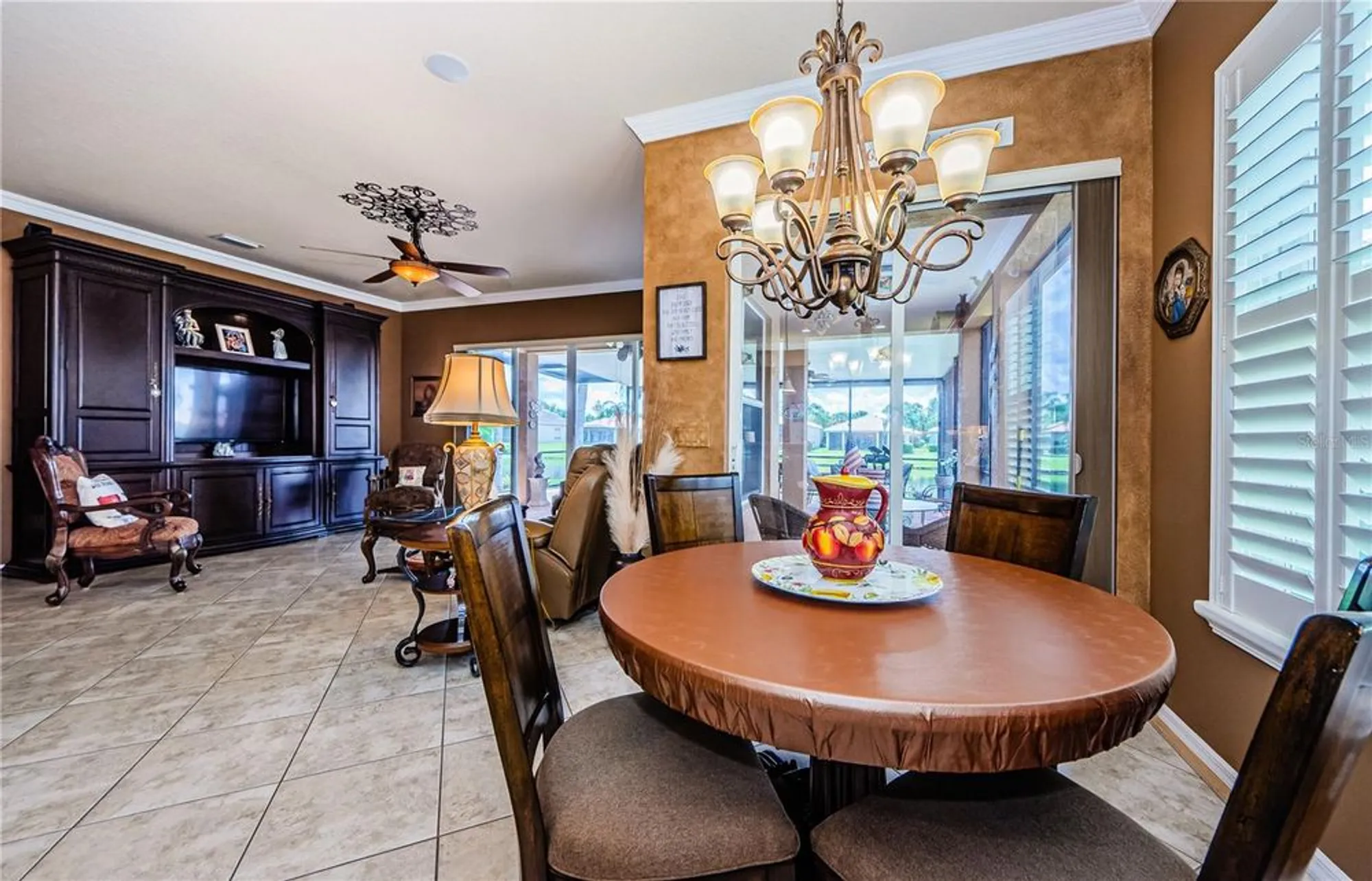 Property Slideshow image 18 of 77 | 4947 sandy brook cir, Wimauma, FL, 33598