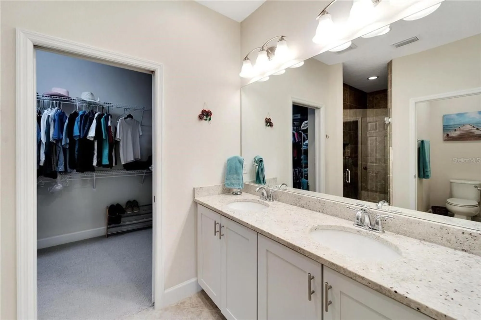 Property Slideshow image 16 of 71 | 718 chipper dr, Sun City Center, FL, 33573