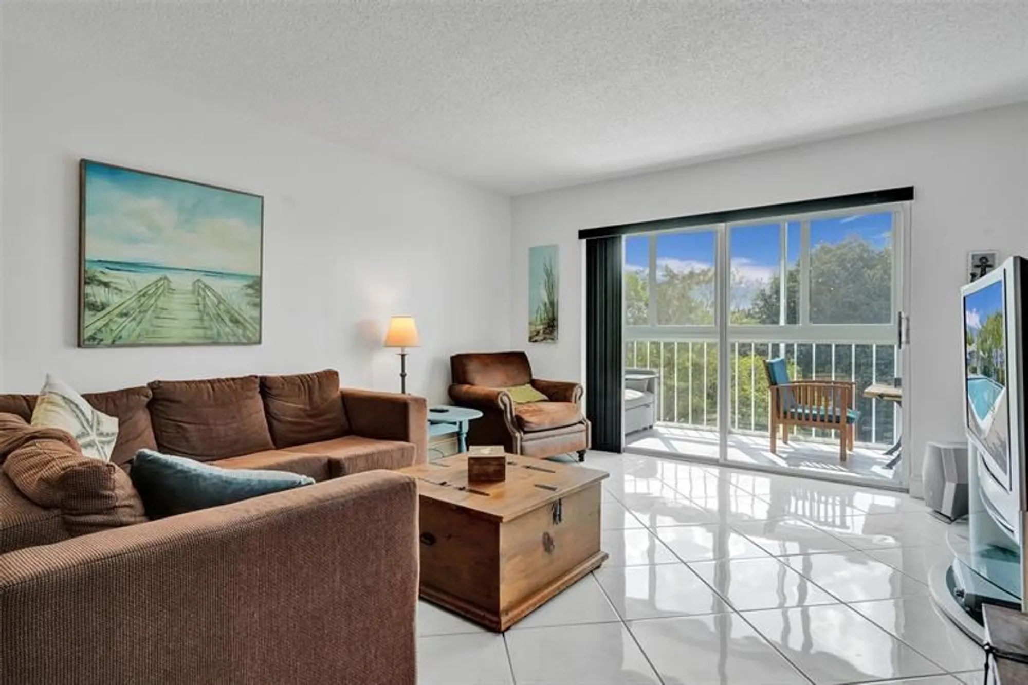 Property Slideshow image 19 of 39 | 5900 nw 44th st apt 602, Lauderhill, FL, 33319