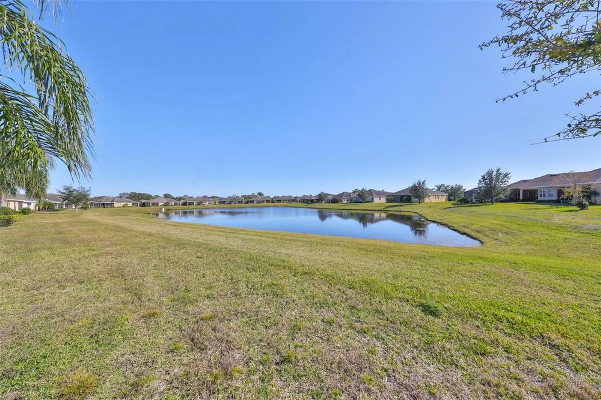 Property Slideshow image 41 of 67 | 611 chipper dr, Sun City Center, FL, 33573