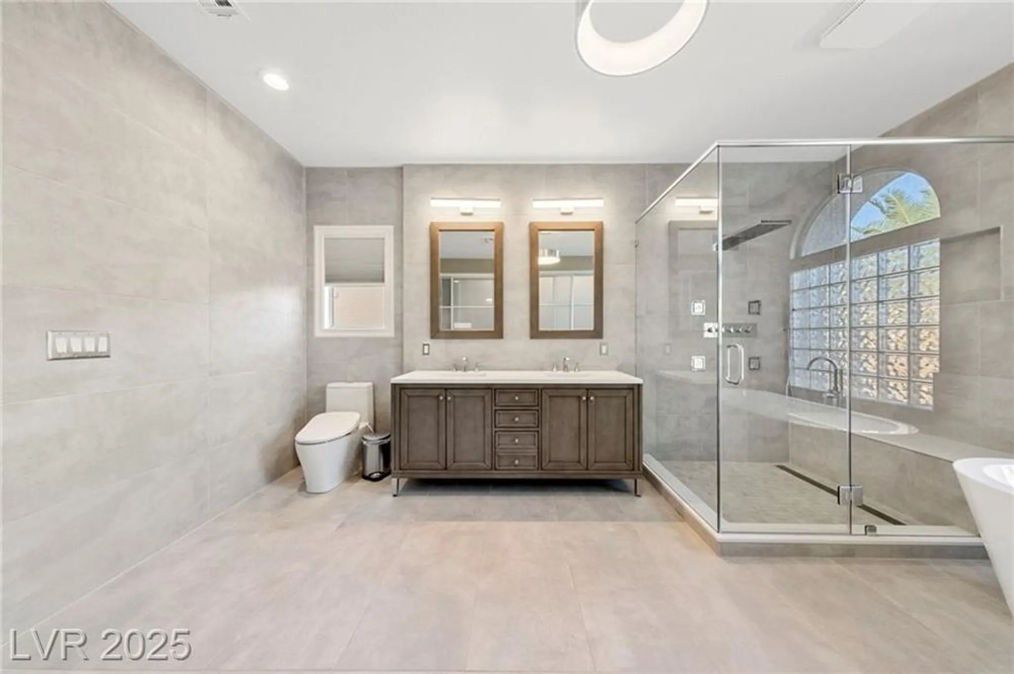 Property Slideshow image 12 of 56 | 1999 oliver springs st, Henderson, NV, 89052
