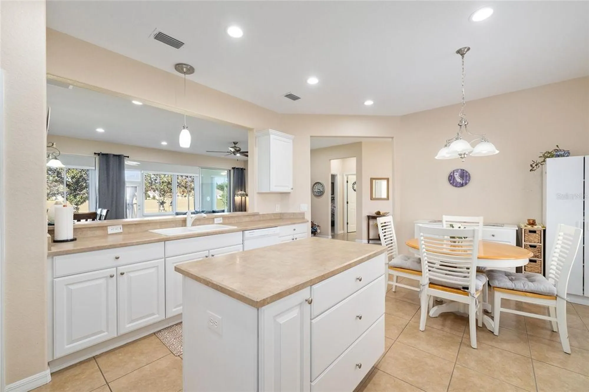 Property Slideshow image 15 of 68 | 8865 se 119th st, Summerfield, FL, 34491