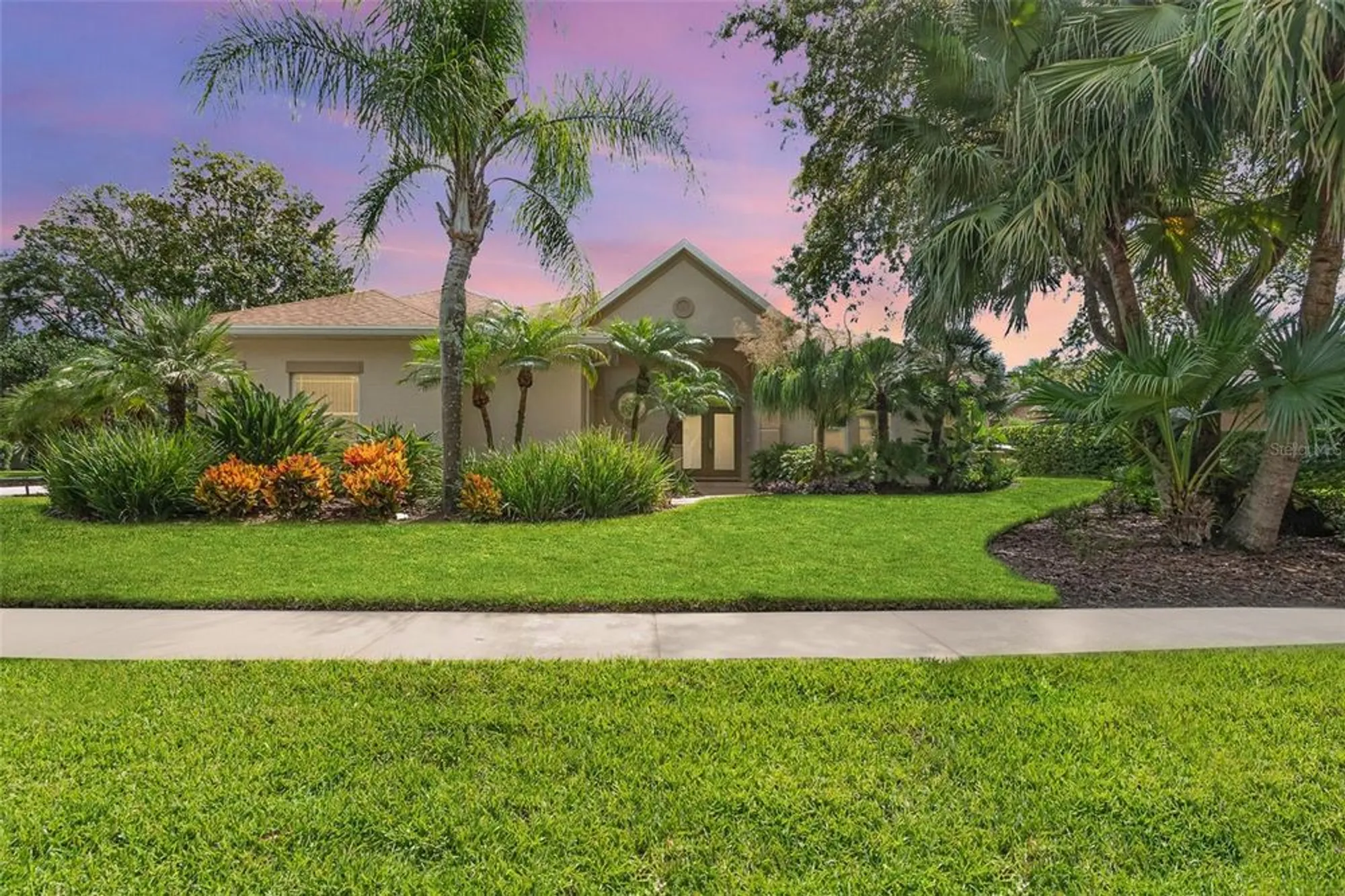 Property Slideshow image 1 of 46 | 3413 rexford cir, Ormond Beach, FL, 32174