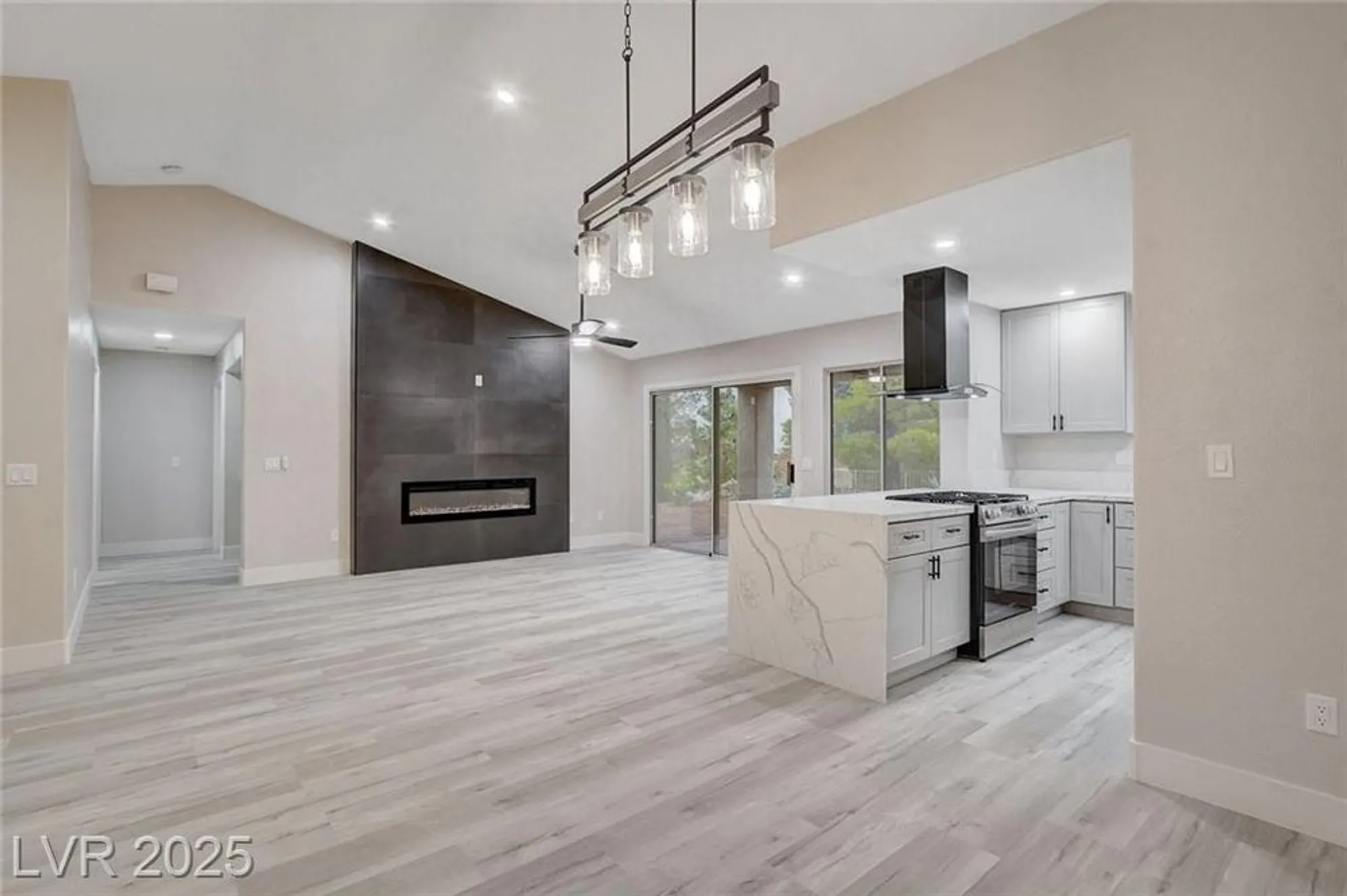 Property Slideshow image 8 of 39 | 3104 hayden ct, Las Vegas, NV, 89134