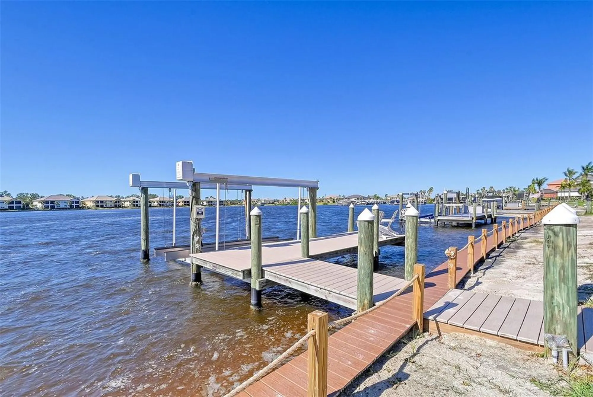 Property Slideshow image 51 of 100 | 1014 overlook ct, Bradenton, FL, 34208