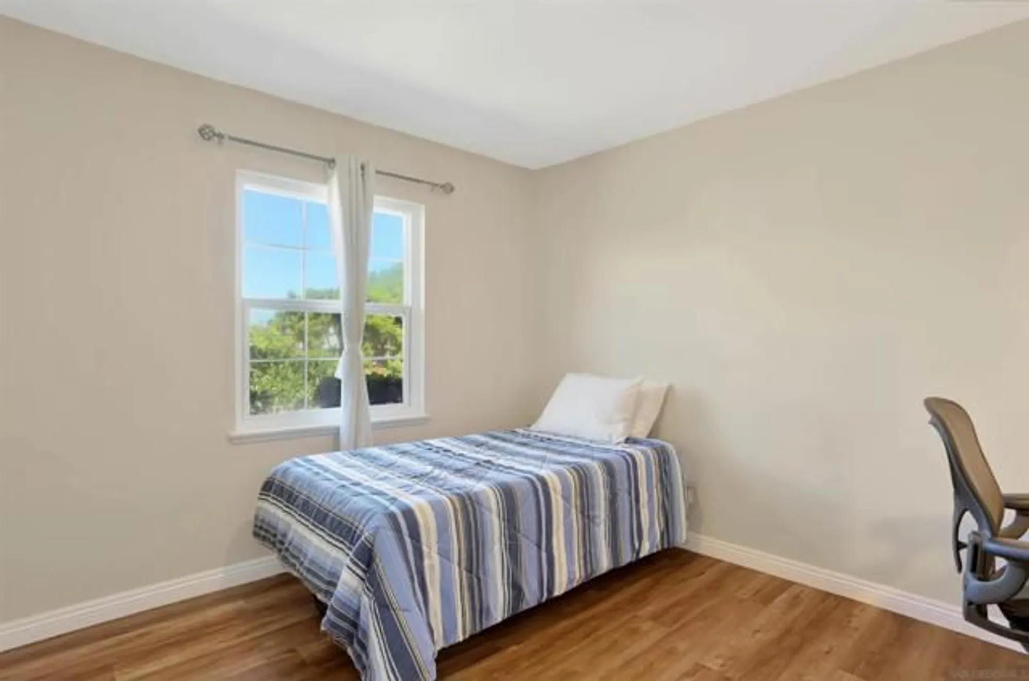 Property Slideshow image 28 of 47 | 16421 ramada dr, San Diego, CA, 92128