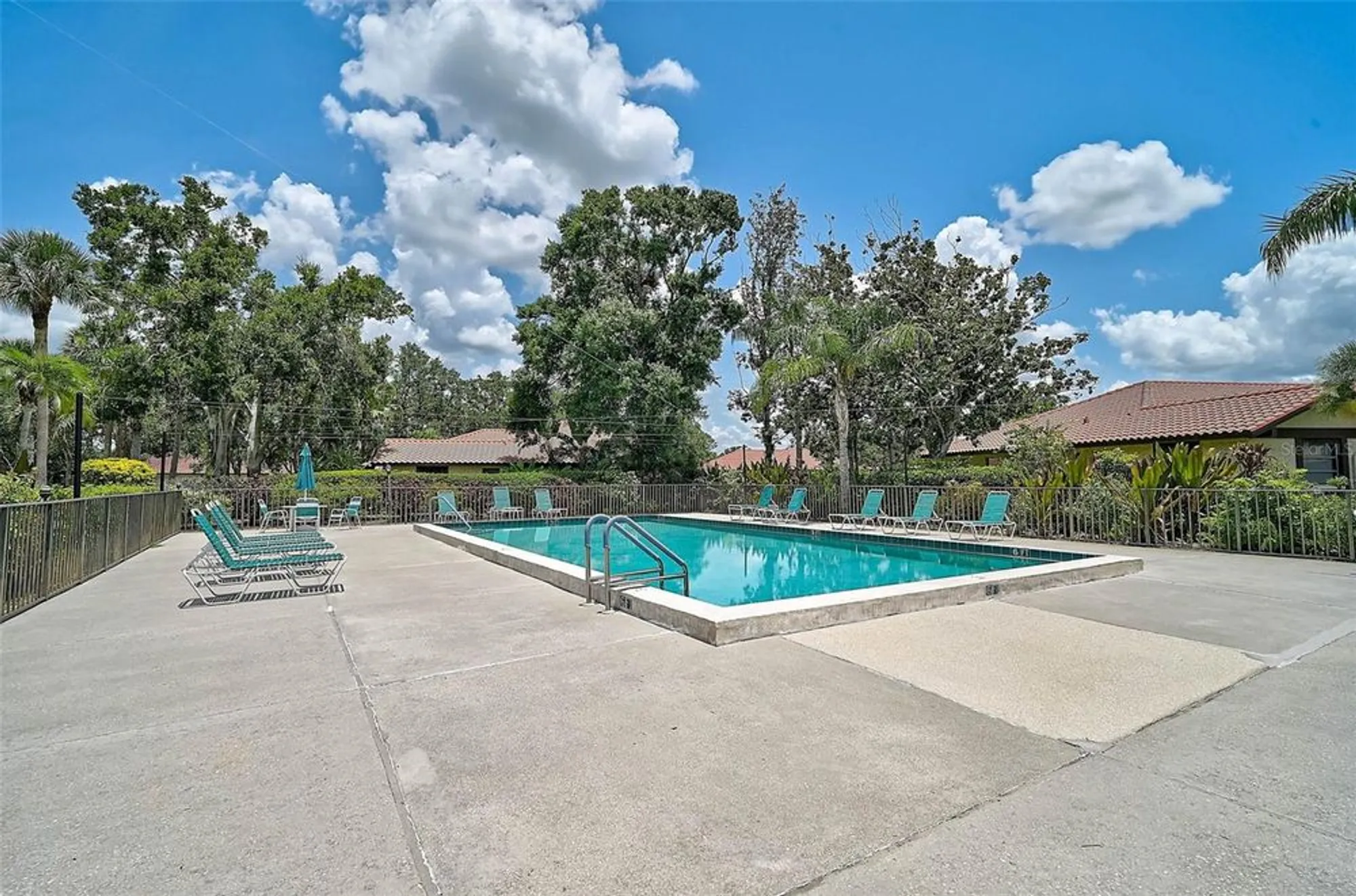 Property Slideshow image 41 of 49 | 7341 golf pointe cir, Sarasota, FL, 34243