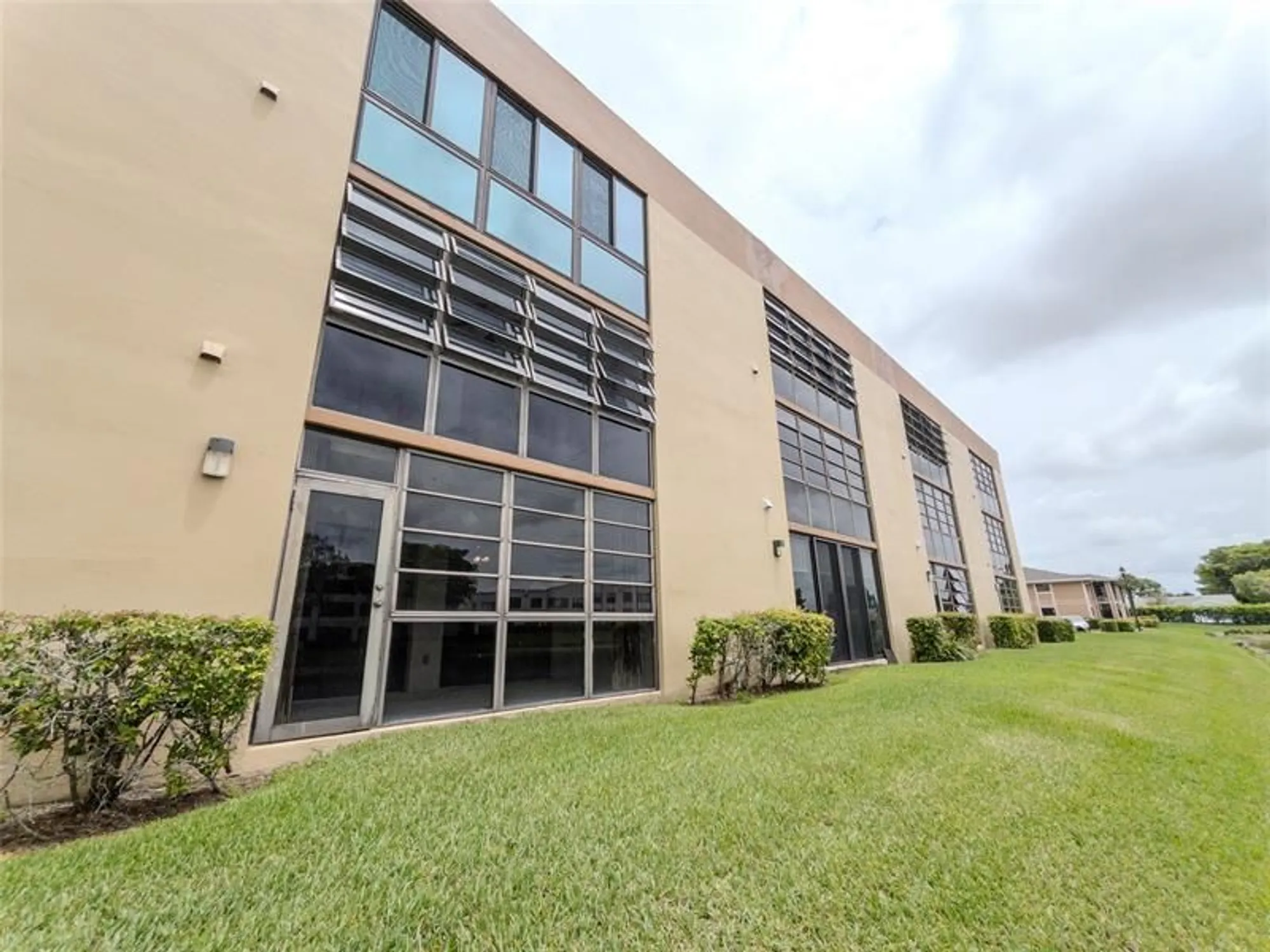 Property Slideshow image 29 of 41 | 7516 ashmont cir 104, Tamarac, FL, 33321