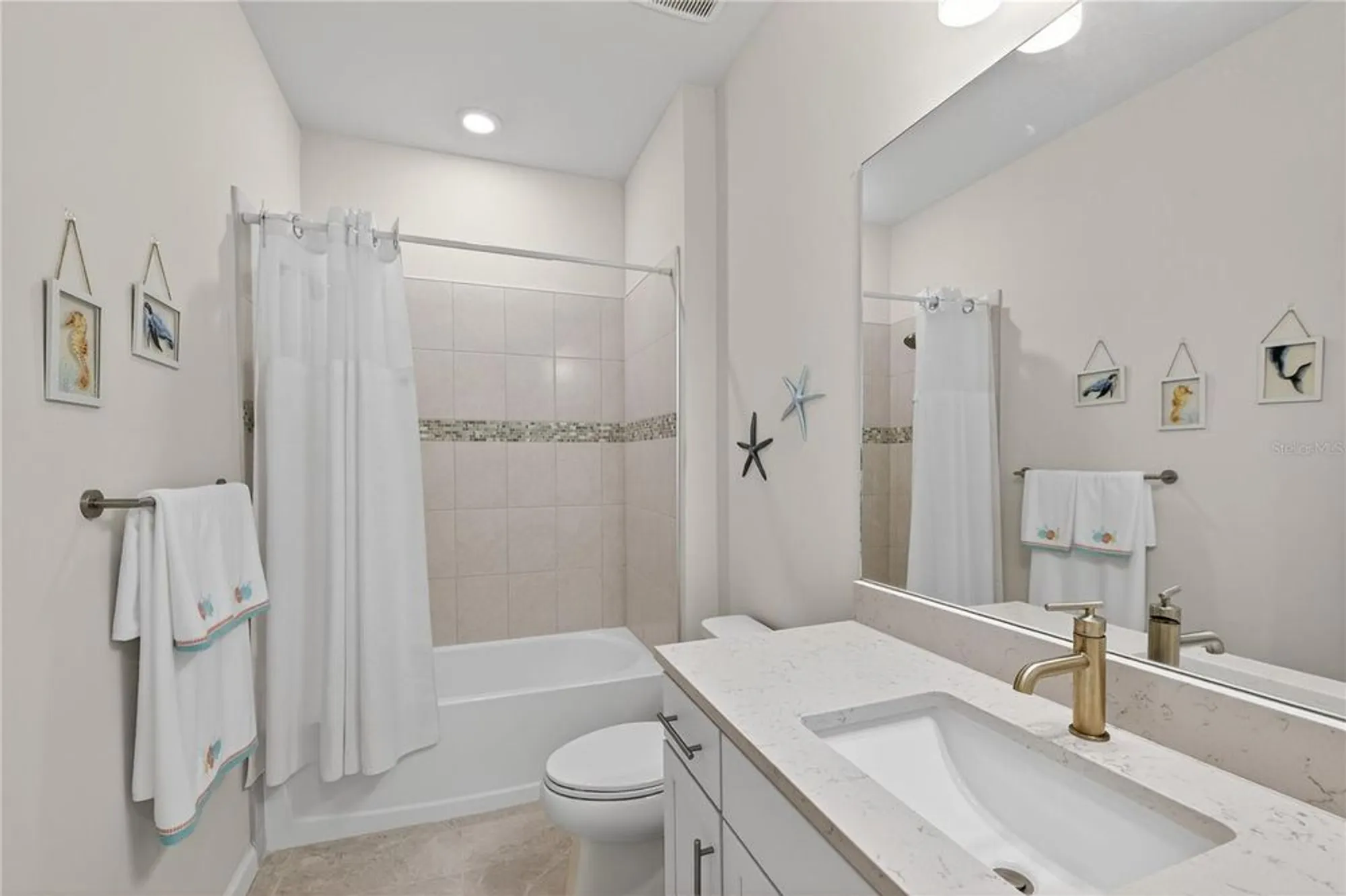 Property Slideshow image 22 of 70 | 1319 raspberry dr, North Port, FL, 34289