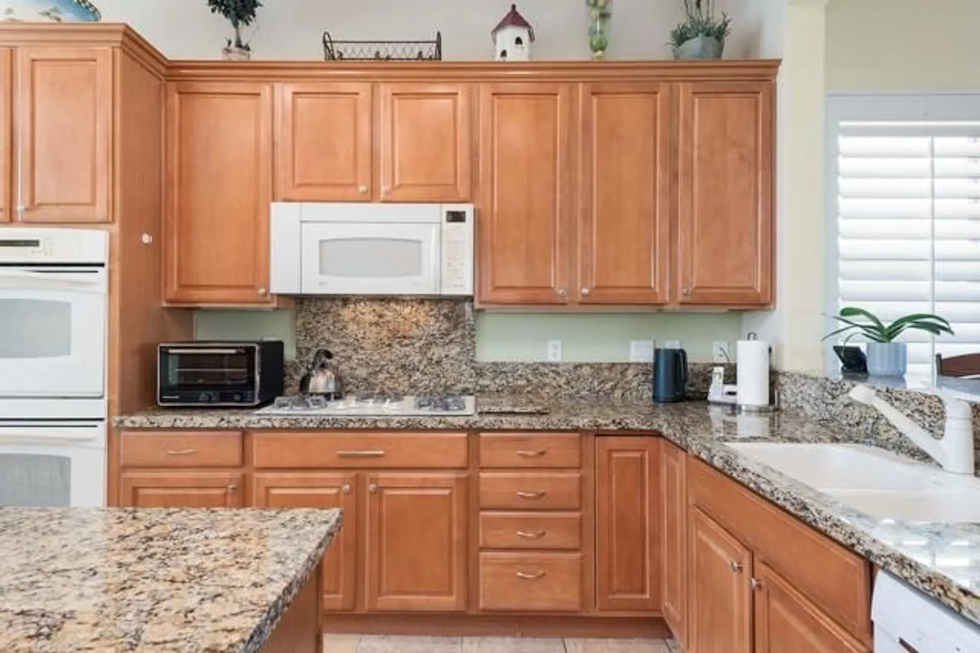 Property Slideshow image 10 of 36 | 80608 avenida santa carmen, Indio, CA, 92203