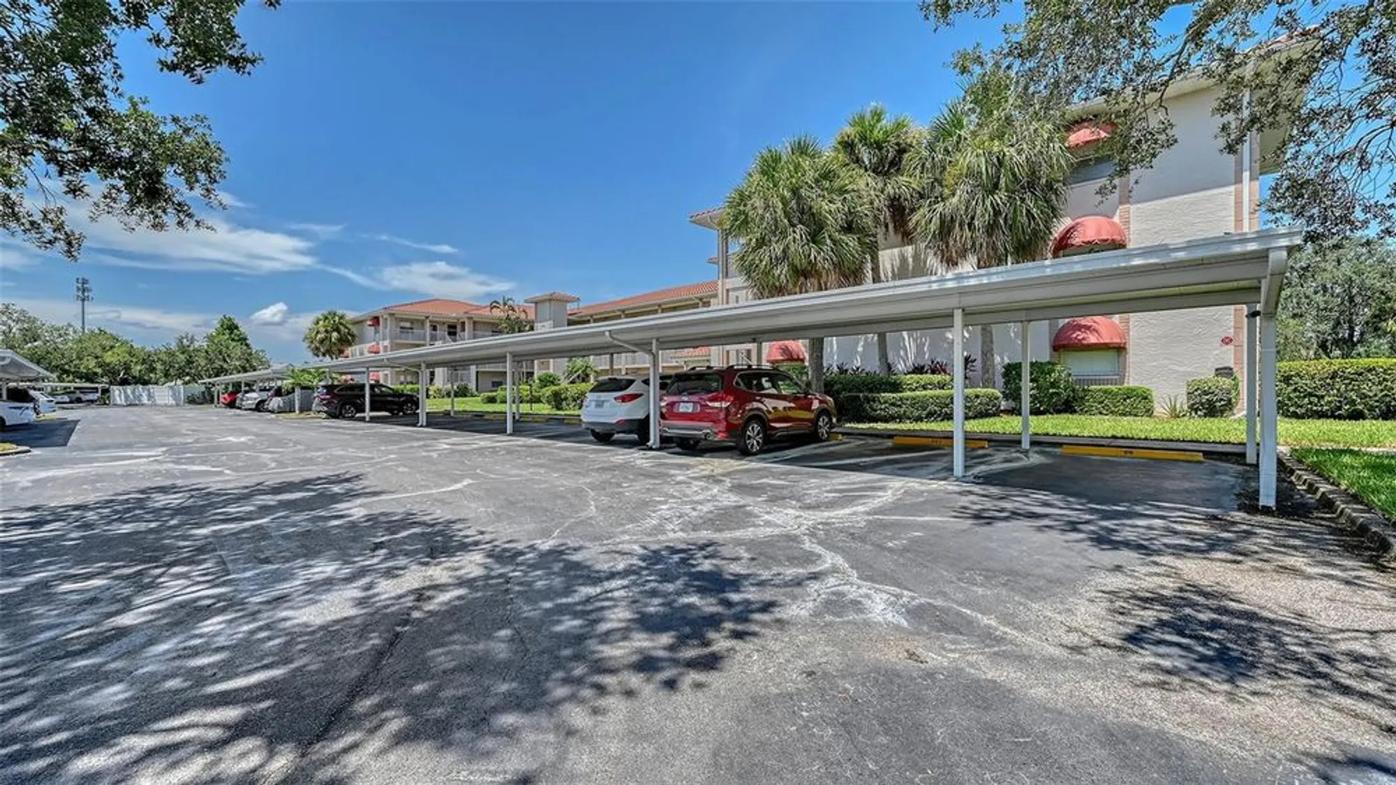 Property Slideshow image 19 of 46 | 6505 stone river rd 209, Bradenton, FL, 34203