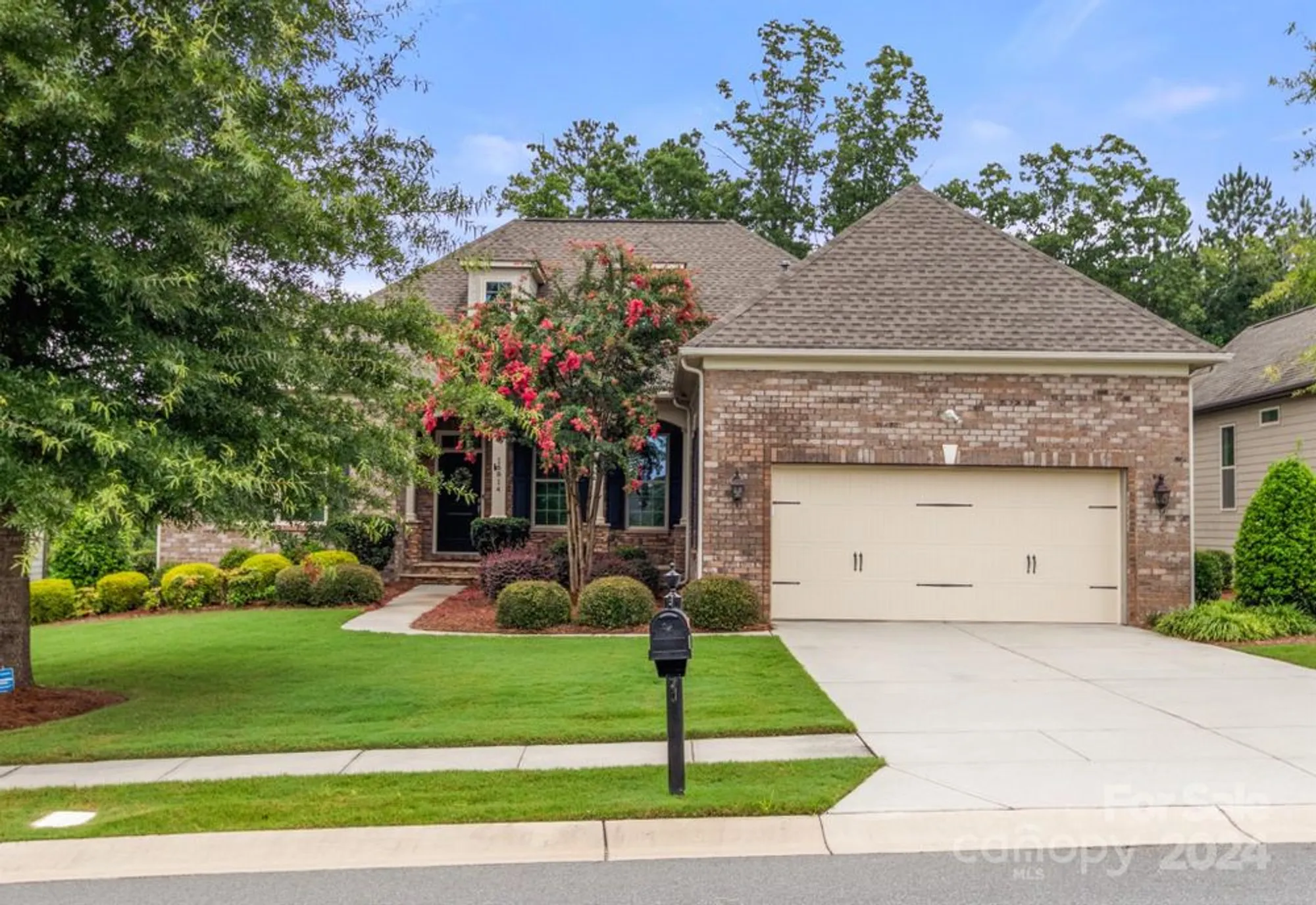 Property Slideshow image 1 of 26 | 15814 vale ridge dr, Charlotte, NC, 28278