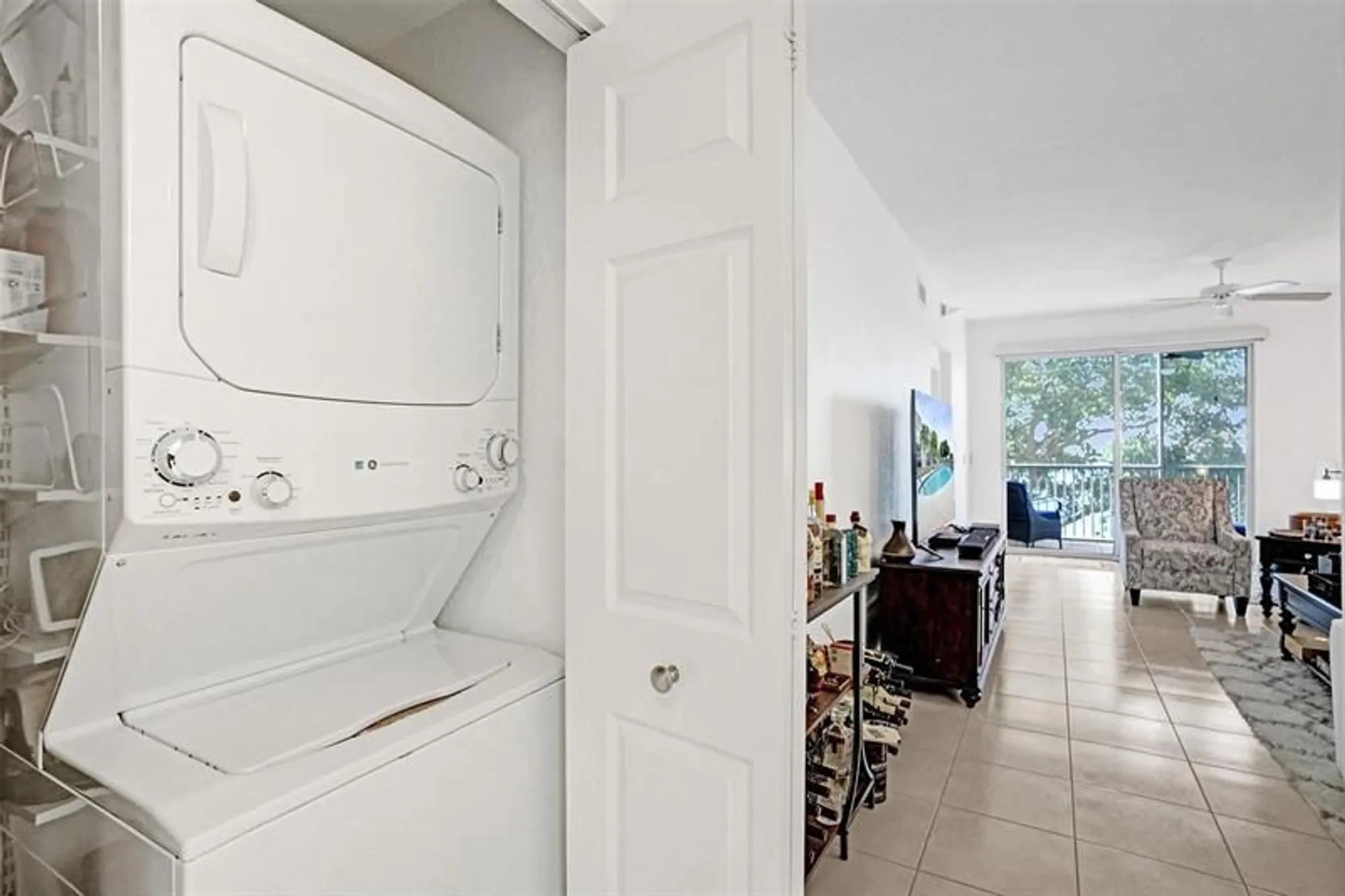 Property Slideshow image 14 of 43 | 7623 southampton ter apt 302, Tamarac, FL, 33321