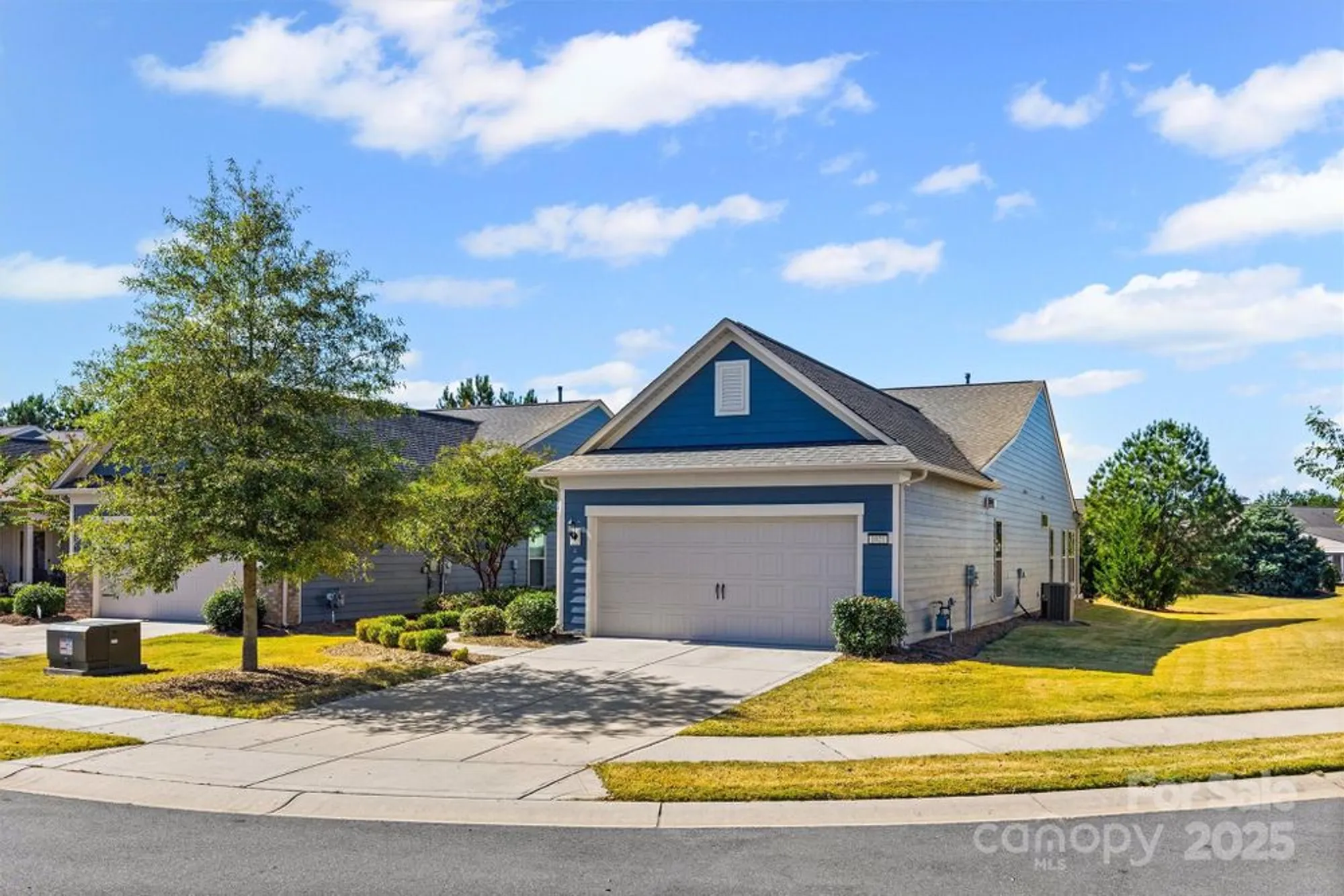 Property Slideshow image 2 of 45 | 1021 kirby dr, Fort Mill, SC, 29715