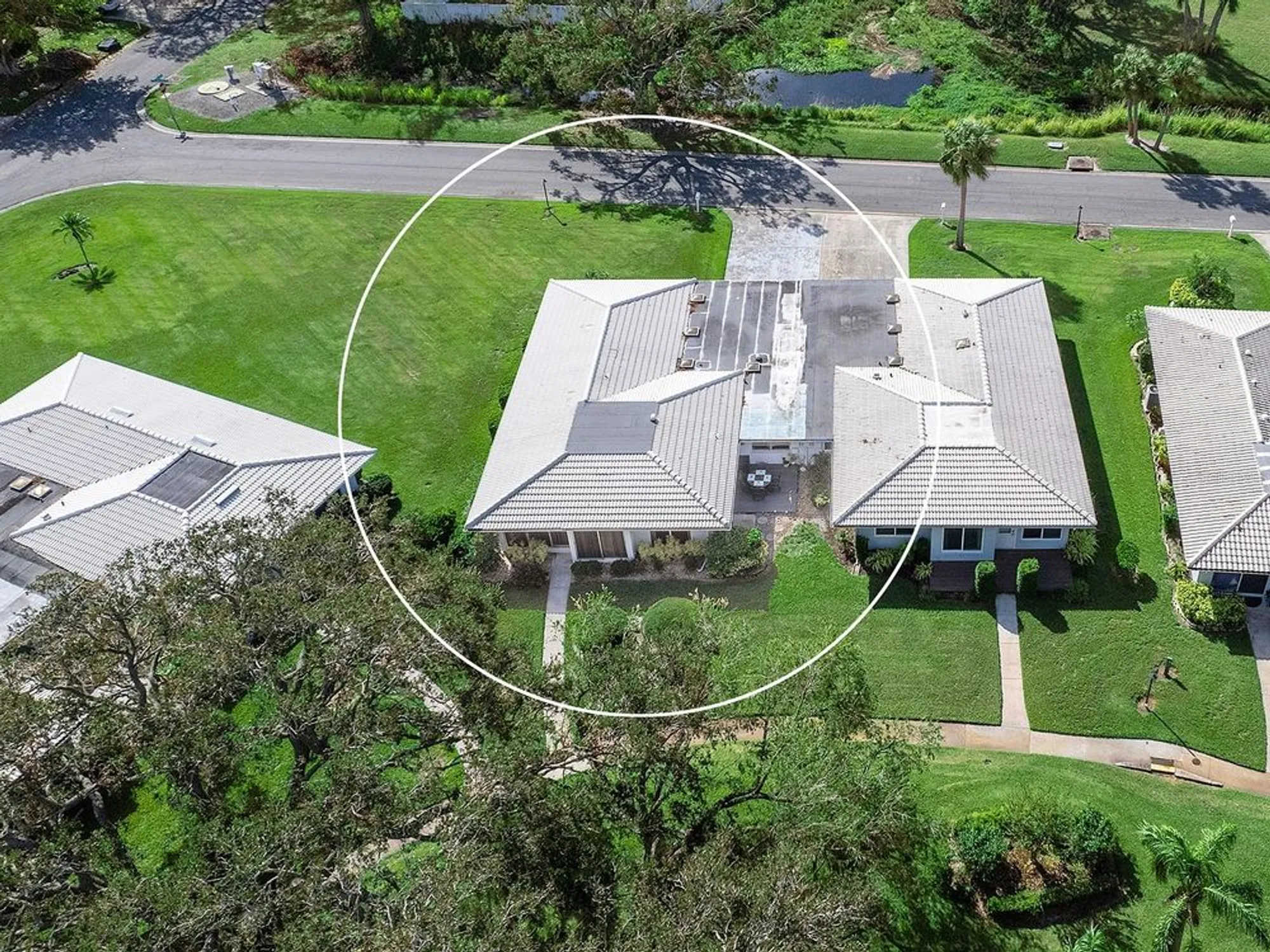 Property Slideshow image 29 of 32 | 3761 somerville dr # 1518, Sarasota, FL, 34232