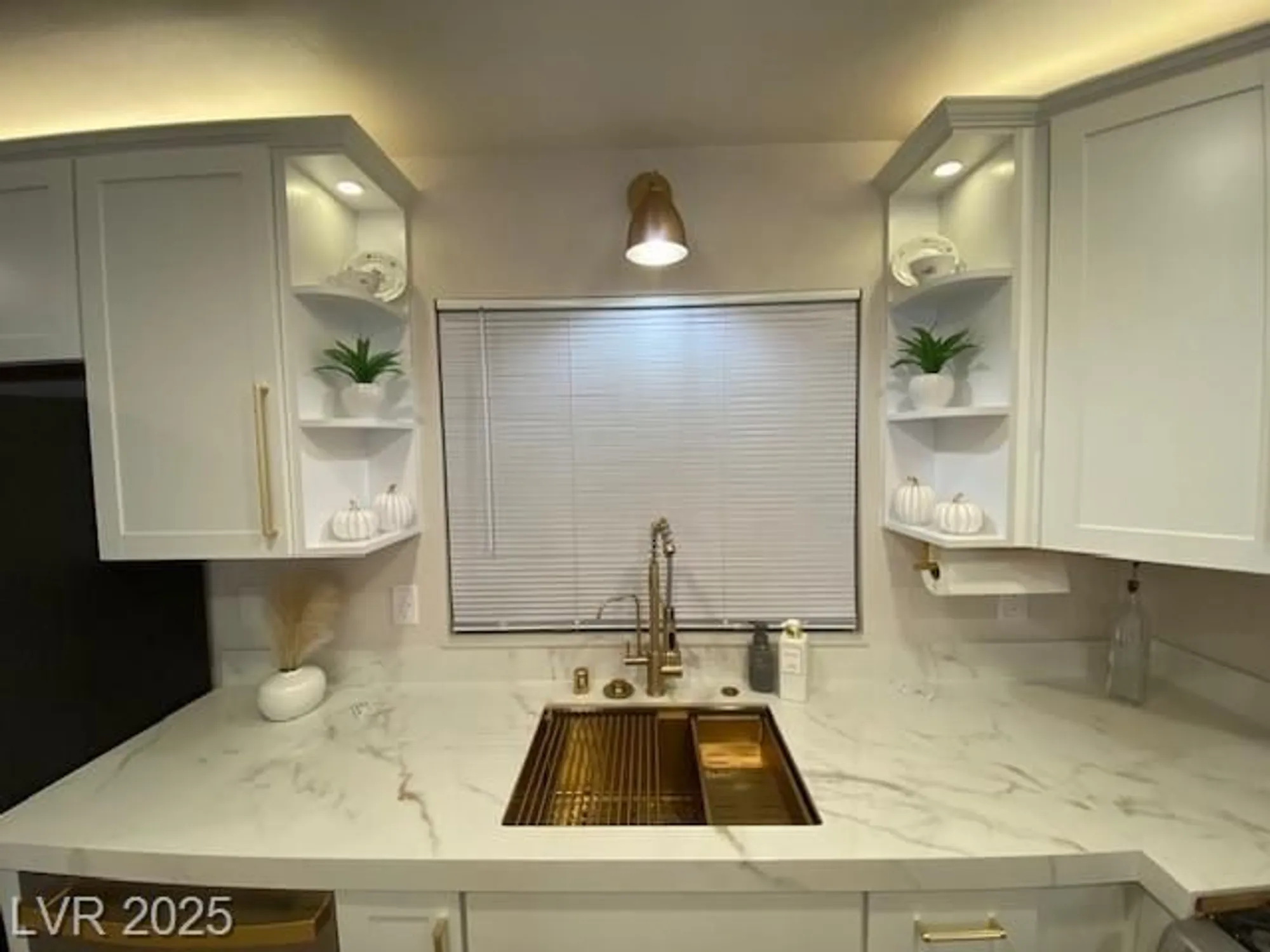 Property Slideshow image 11 of 65 | 8904 evening star dr, Las Vegas, NV, 89134
