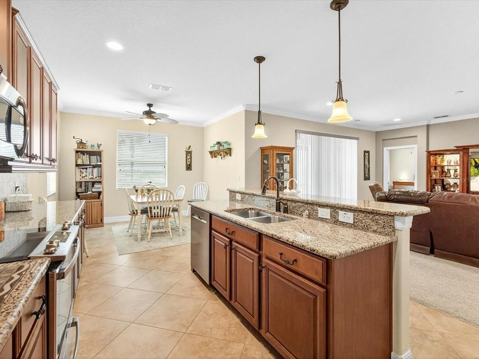 Property Slideshow image 14 of 64 | 3791 sanibel st, Clermont, FL, 34711