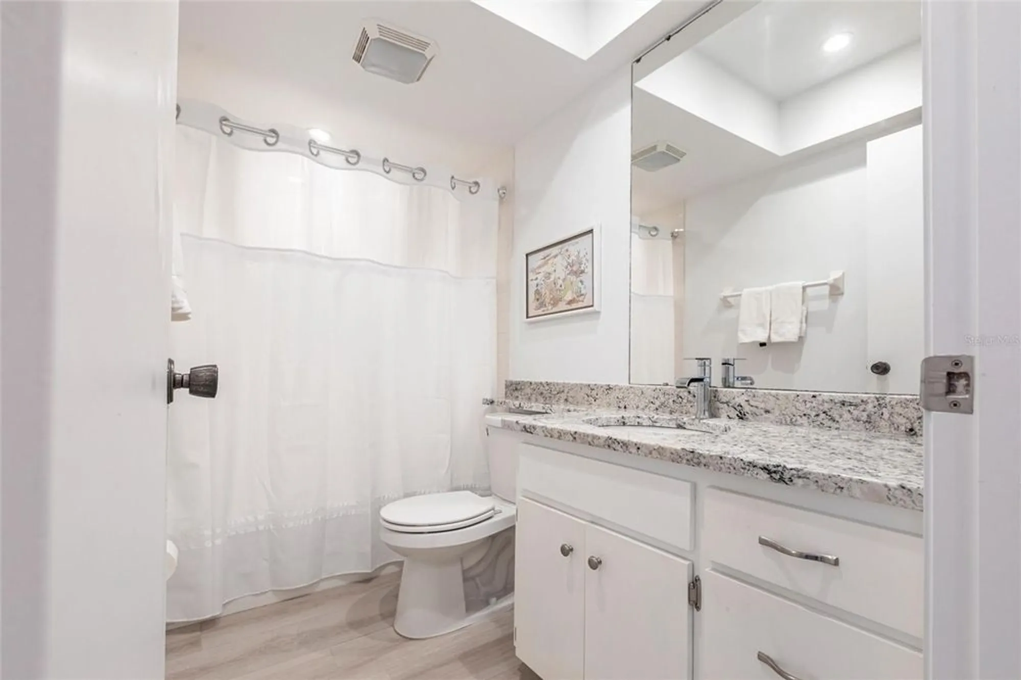 Property Slideshow image 17 of 29 | 7151 wood creek dr 205, Sarasota, FL, 34231