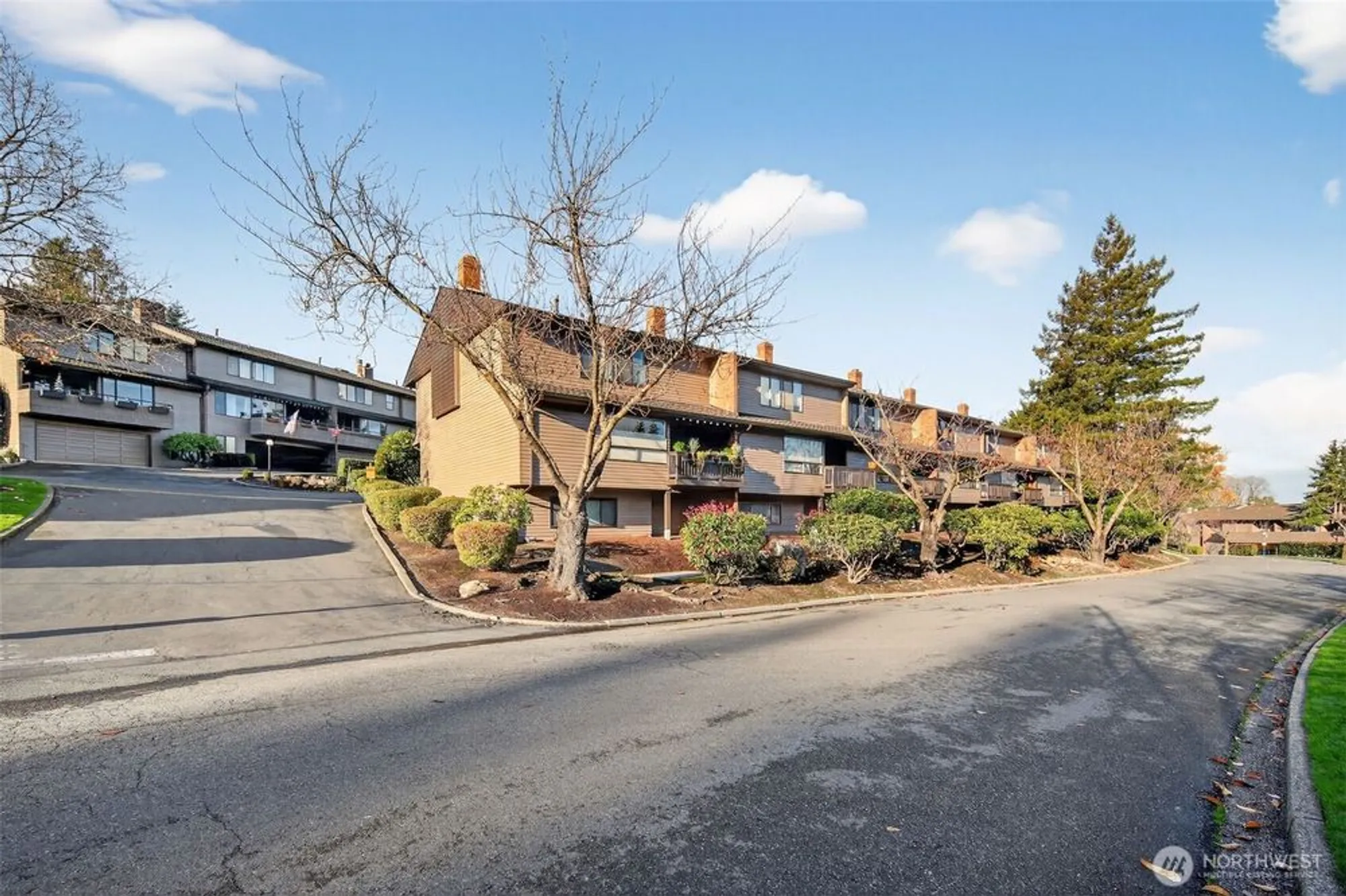 Property Slideshow image 2 of 30 | 10717 glen acres dr s # 735, Burien, WA, 98168