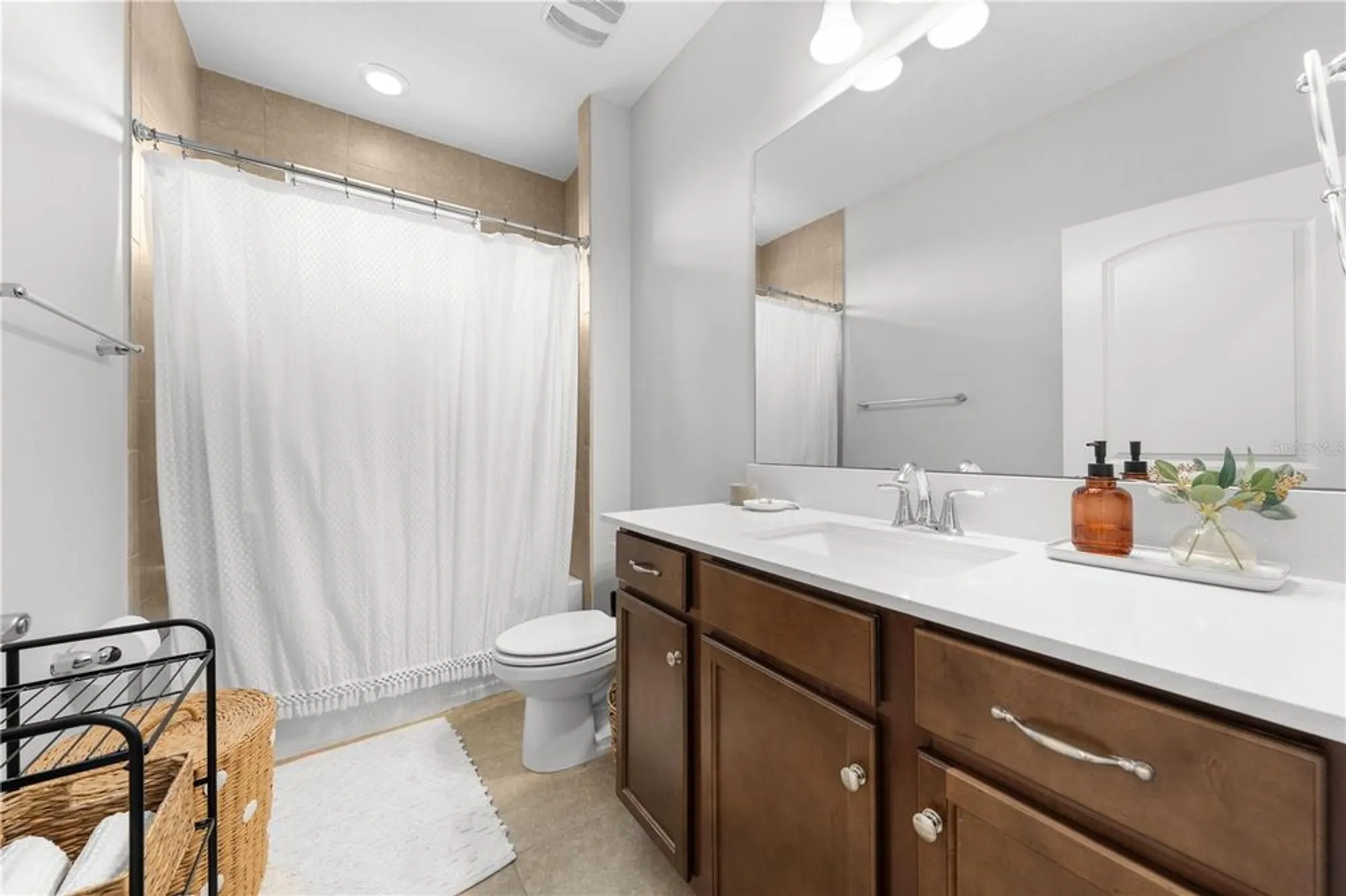 Property Slideshow image 33 of 51 | 3204 oxbow ct, Harmony, FL, 34773