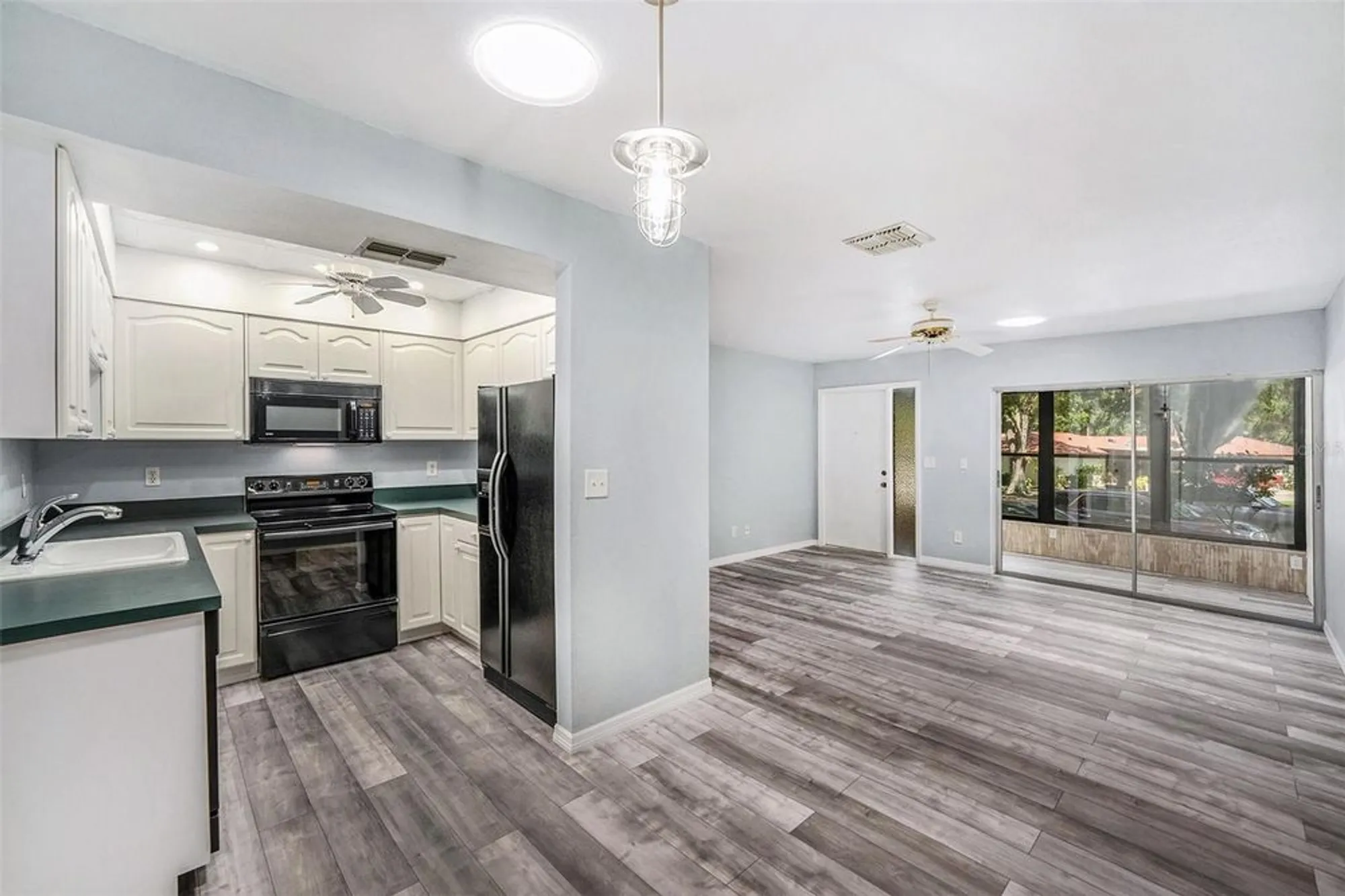 Property Slideshow image 10 of 41 | 2770 keats ter c, Palm Harbor, FL, 34684