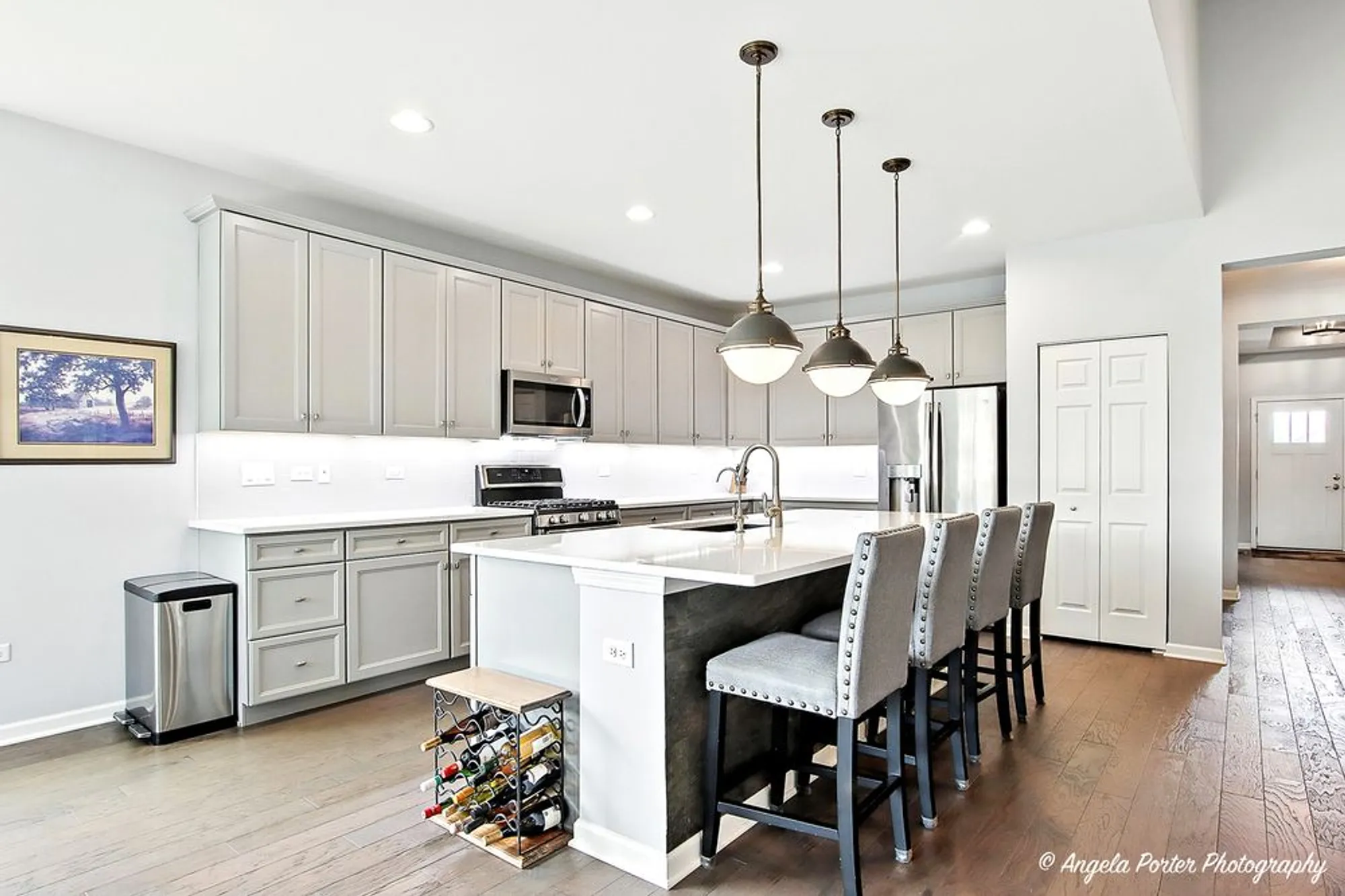 Property Slideshow image 17 of 36 | 1855 alta dr, Volo, IL, 60020